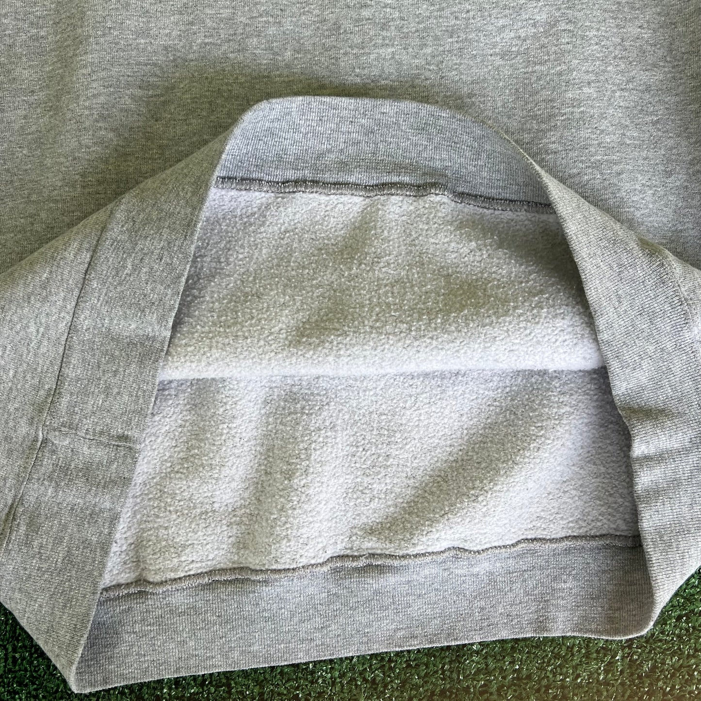 90s East Stroundsburg University Pennsylvania Gray Boxy Sweatshirt - Large