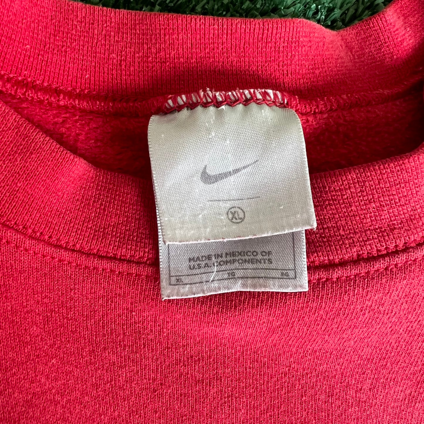 Y2K Nike Red White Essential Side Swoosh Heavyweight Crewneck Sweatshirt - XL