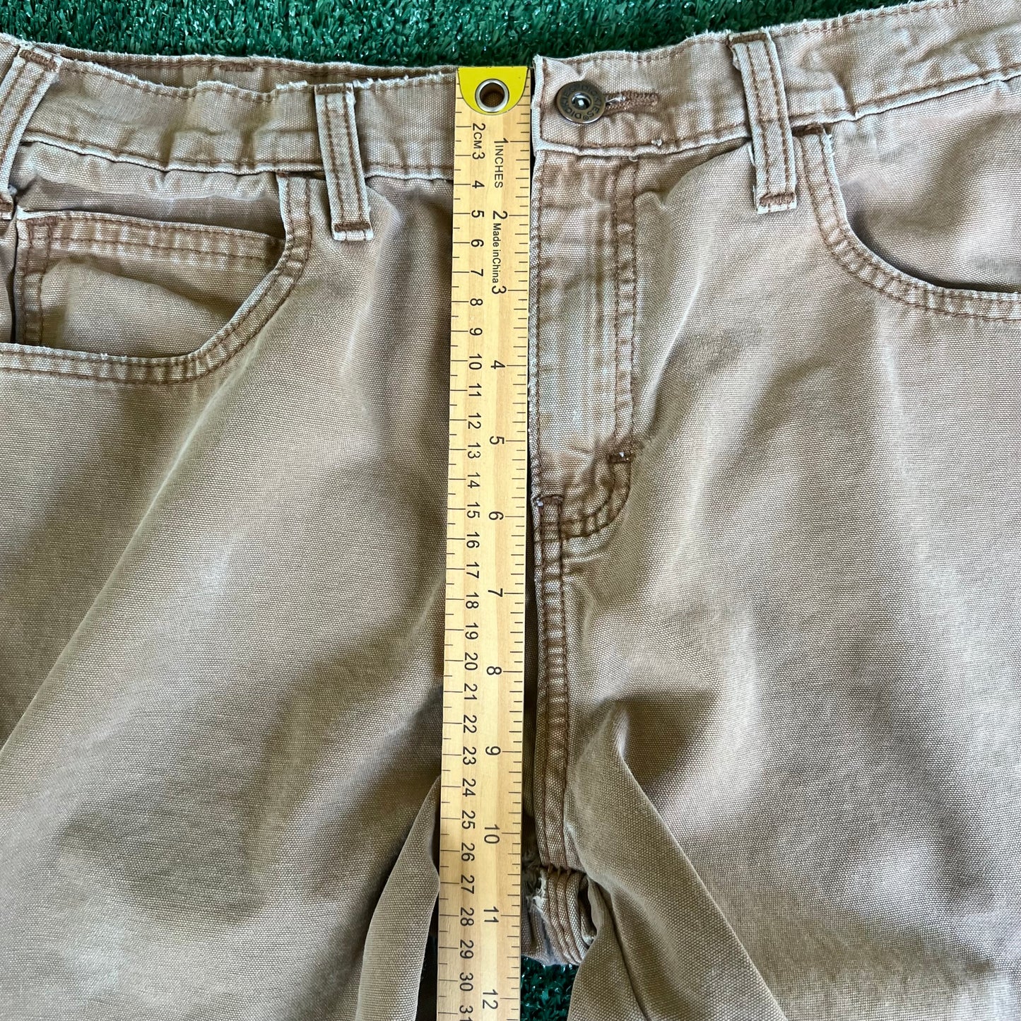 Dickies Distressed Light Brown Carpenter Shorts - 32x10"