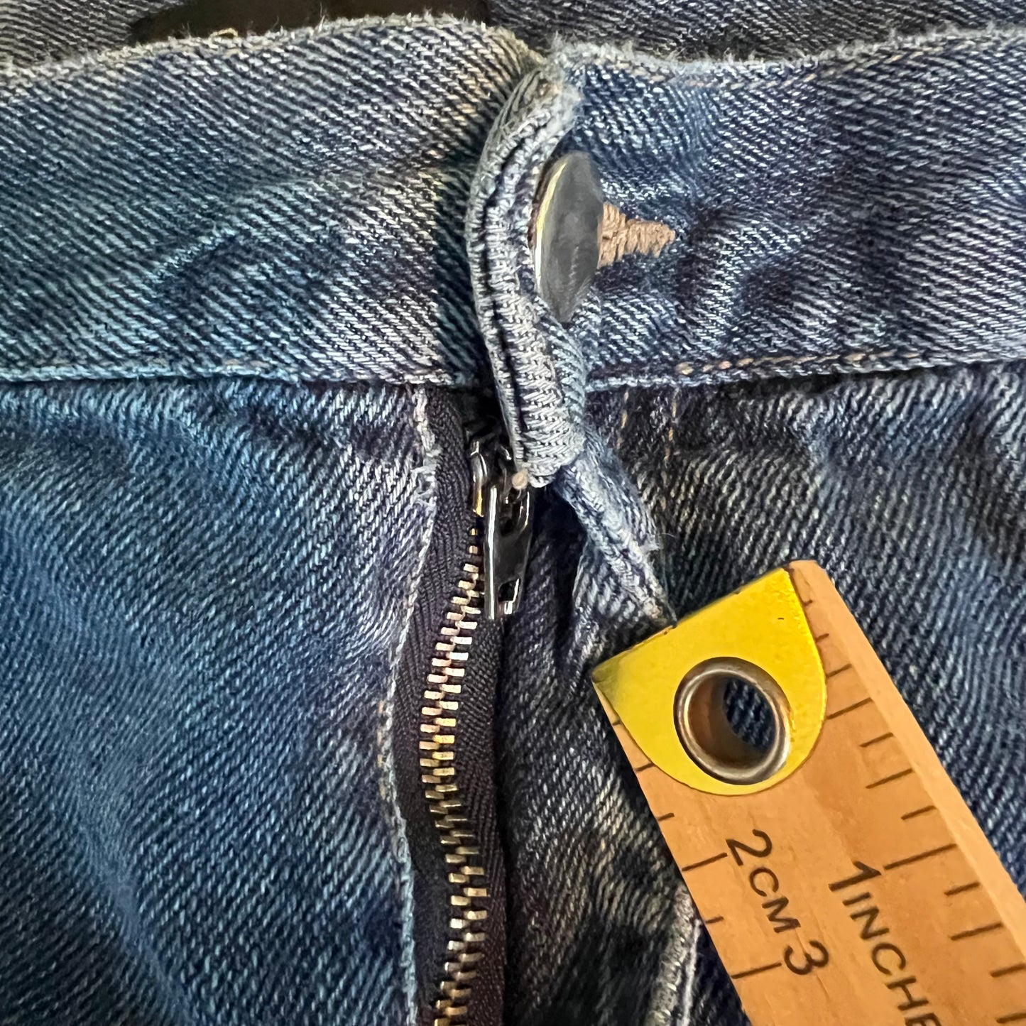 Y2K No Boundaries Baggy Straight Carpenter Cargo Medium Wash Blue Jeans - 34x31.5" 18.5" Openings