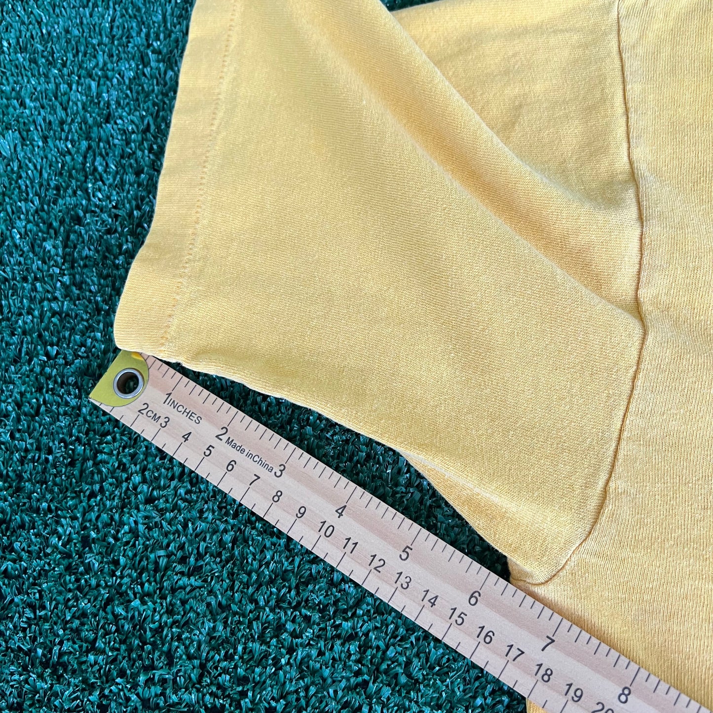 90s DeWalt Tools Yellow Distressed Single Stitch T-Shirt - Large