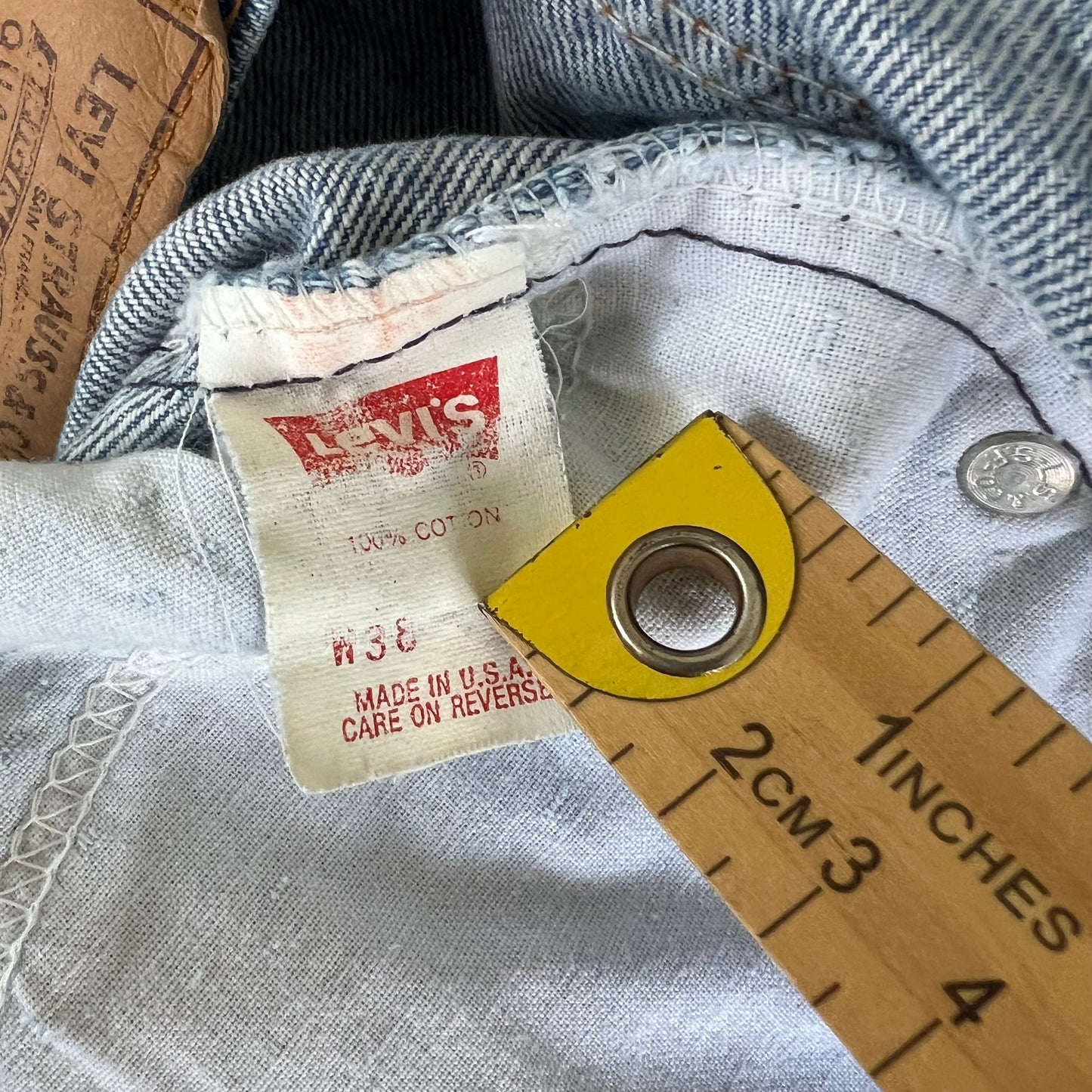80s Levi's 550 Orange Tab Light Wash Blue Jean Shorts - 36x7.25"