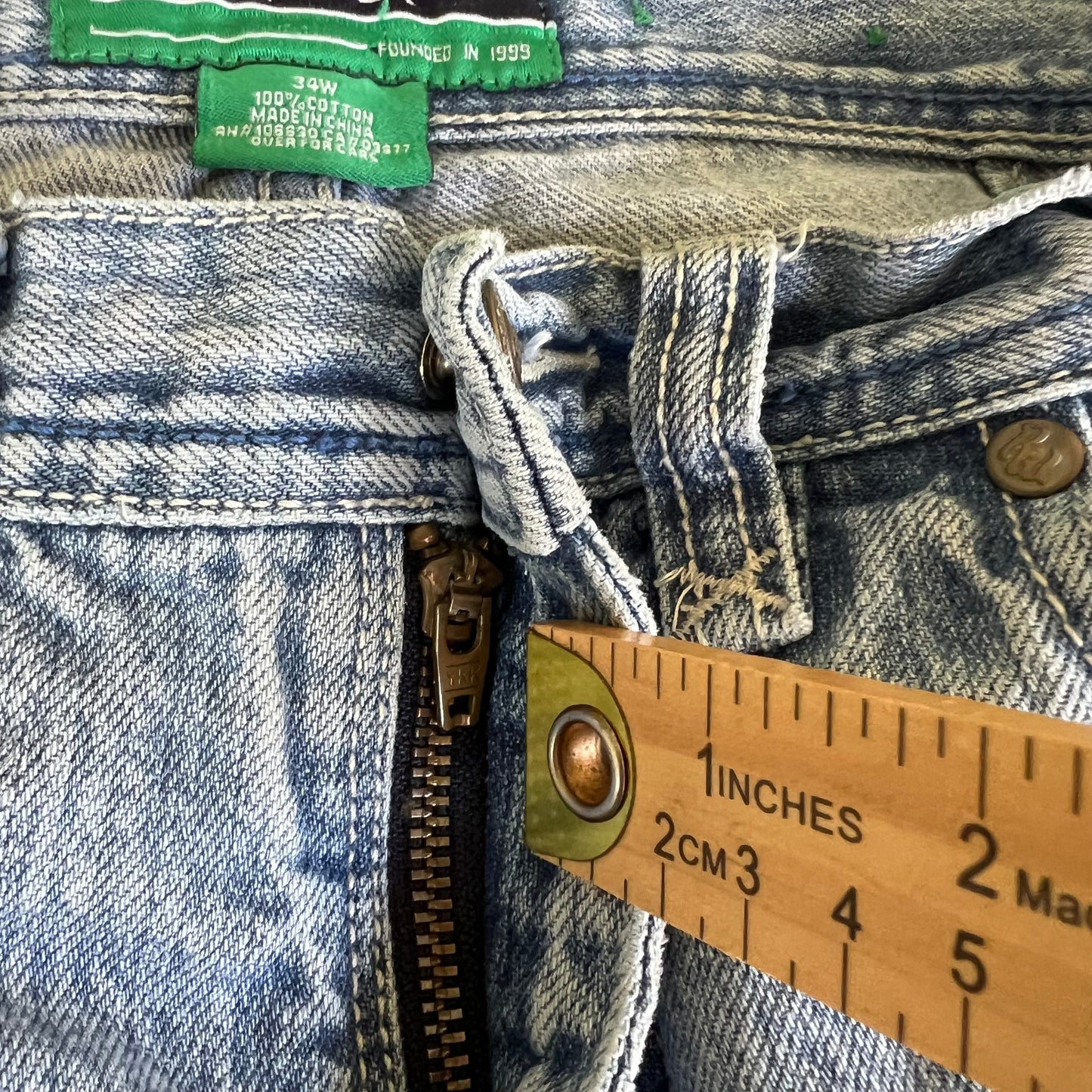 Y2K Rocawear Baggy Distressed Light Wash Blue Jean Shorts - 34x14.5"