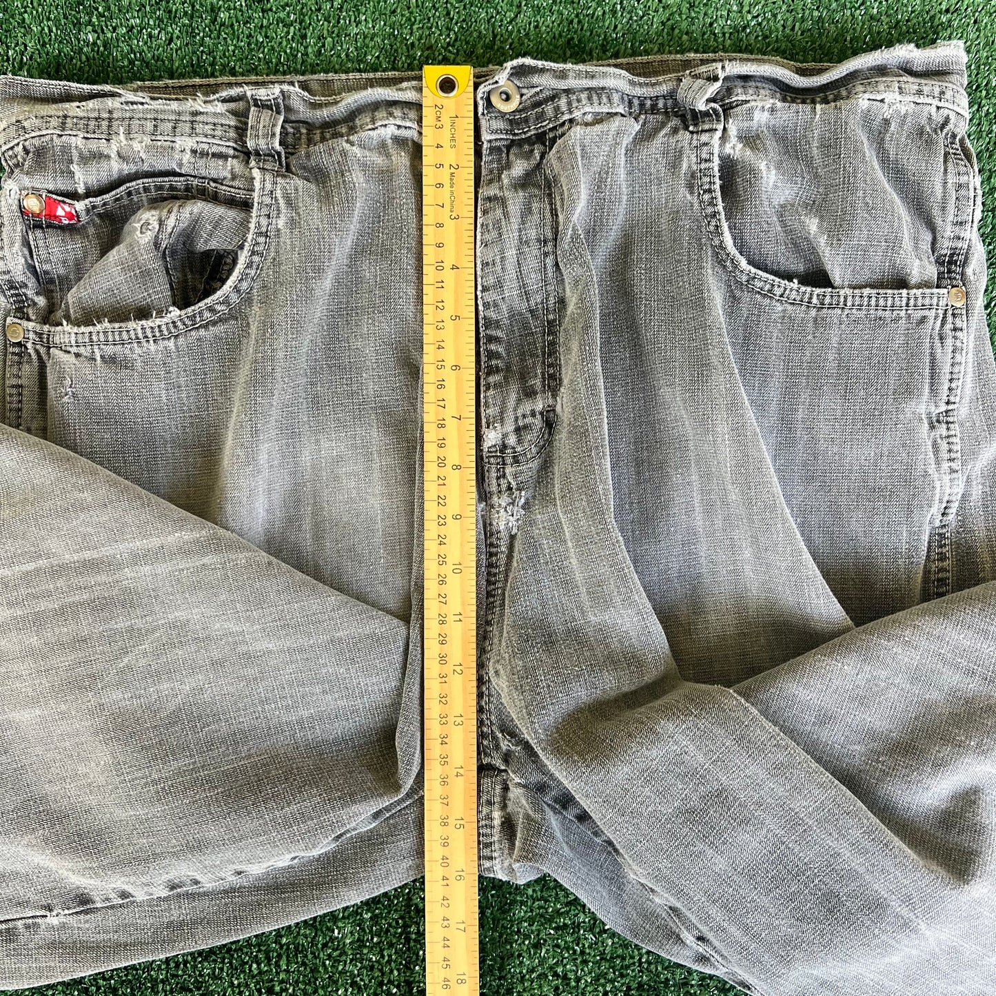 Y2K Southpole Faded Gray Baggy Distressed Jean Shorts - 40x13"