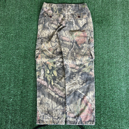 Women's Y2K Mossy Oak Camouflage Cargo Pants - 31x30.25" Small