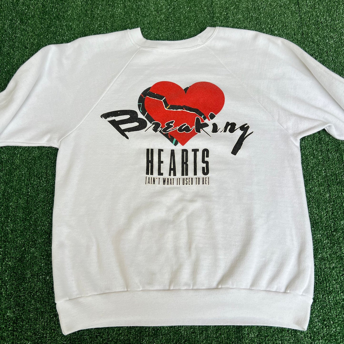 Vintage 1984 Men's Elton John Tour White Raglan Cut Crewneck Sweatshirt Small 20x24"
