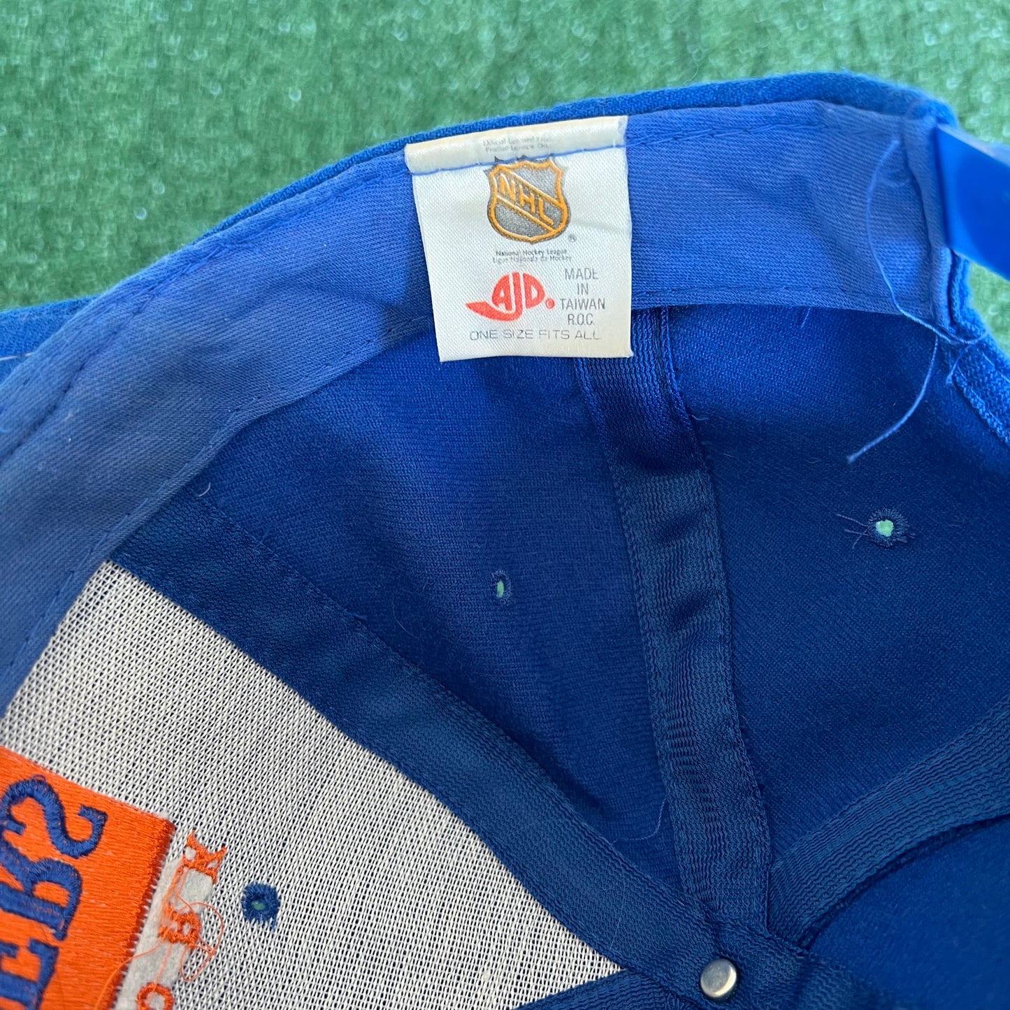 90s AJD NHL New York Islanders Script Spellout Blue Wool Snapback Hat