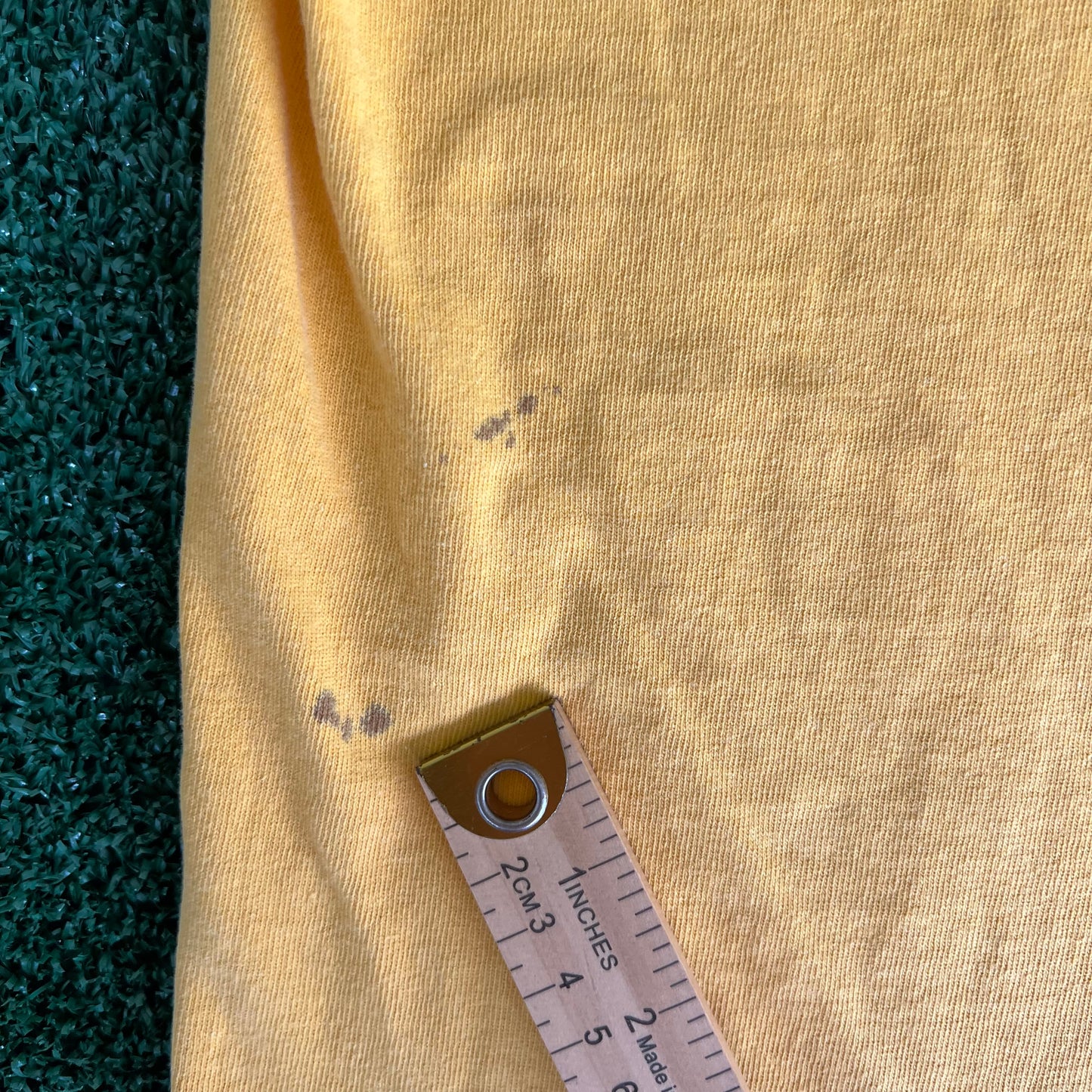 90s DeWalt Tools Yellow Distressed Single Stitch T-Shirt - Large