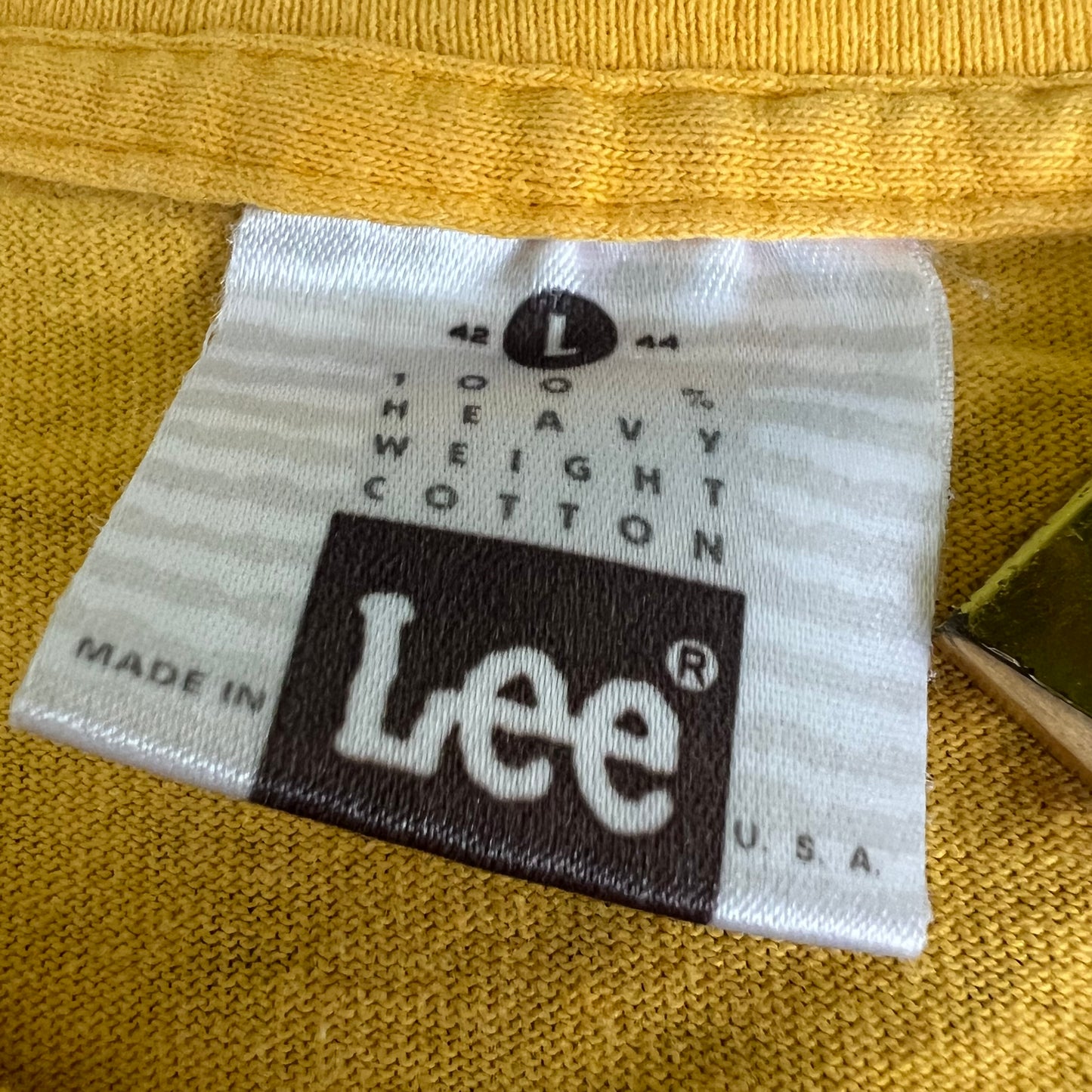 90s DeWalt Tools Yellow Distressed Single Stitch T-Shirt - Large