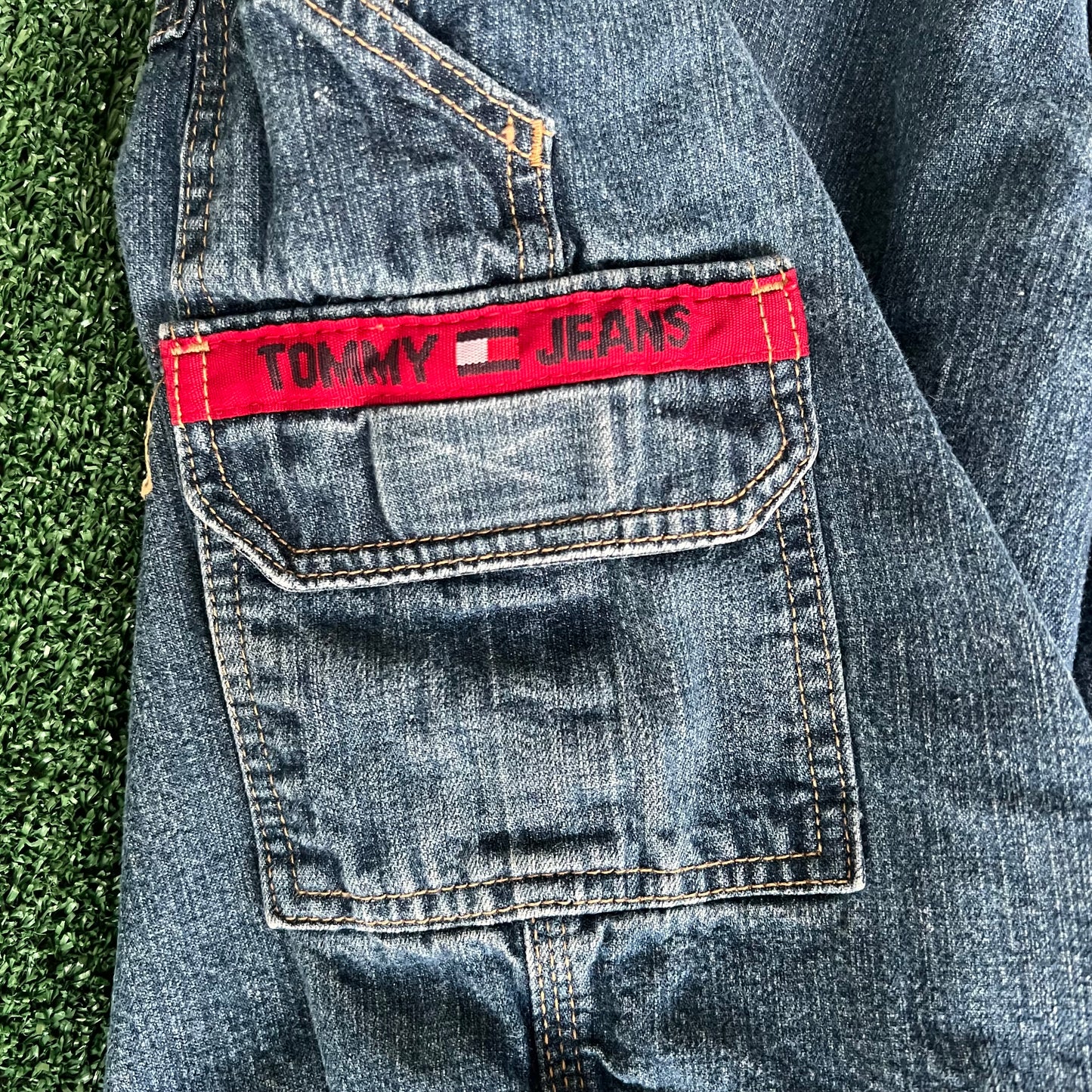 Y2K Tommy Hilfiger Flag Baggy Carpenter Cargo Blue Jean Shorts - 35x12"