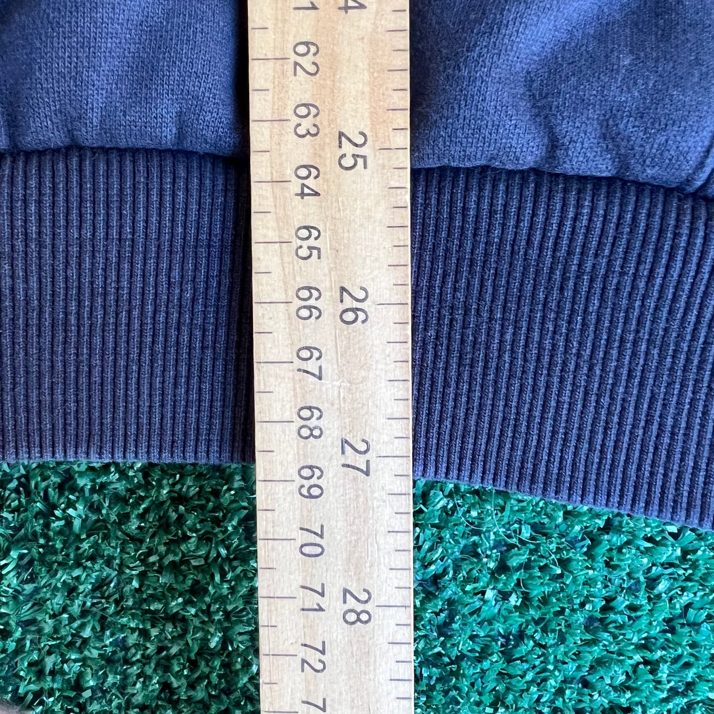 Vintage Y2K Men's Guide Series Heavyweight Fade Black Sherpa Lined Hoodie - Large