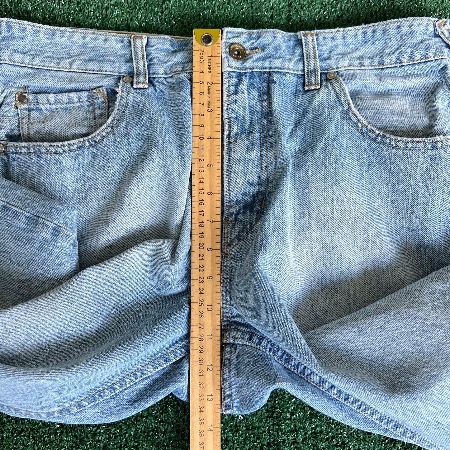 Y2K Unionbay Baggy Light Wash Blue Jeans - 36x 32.5" 19" Opens