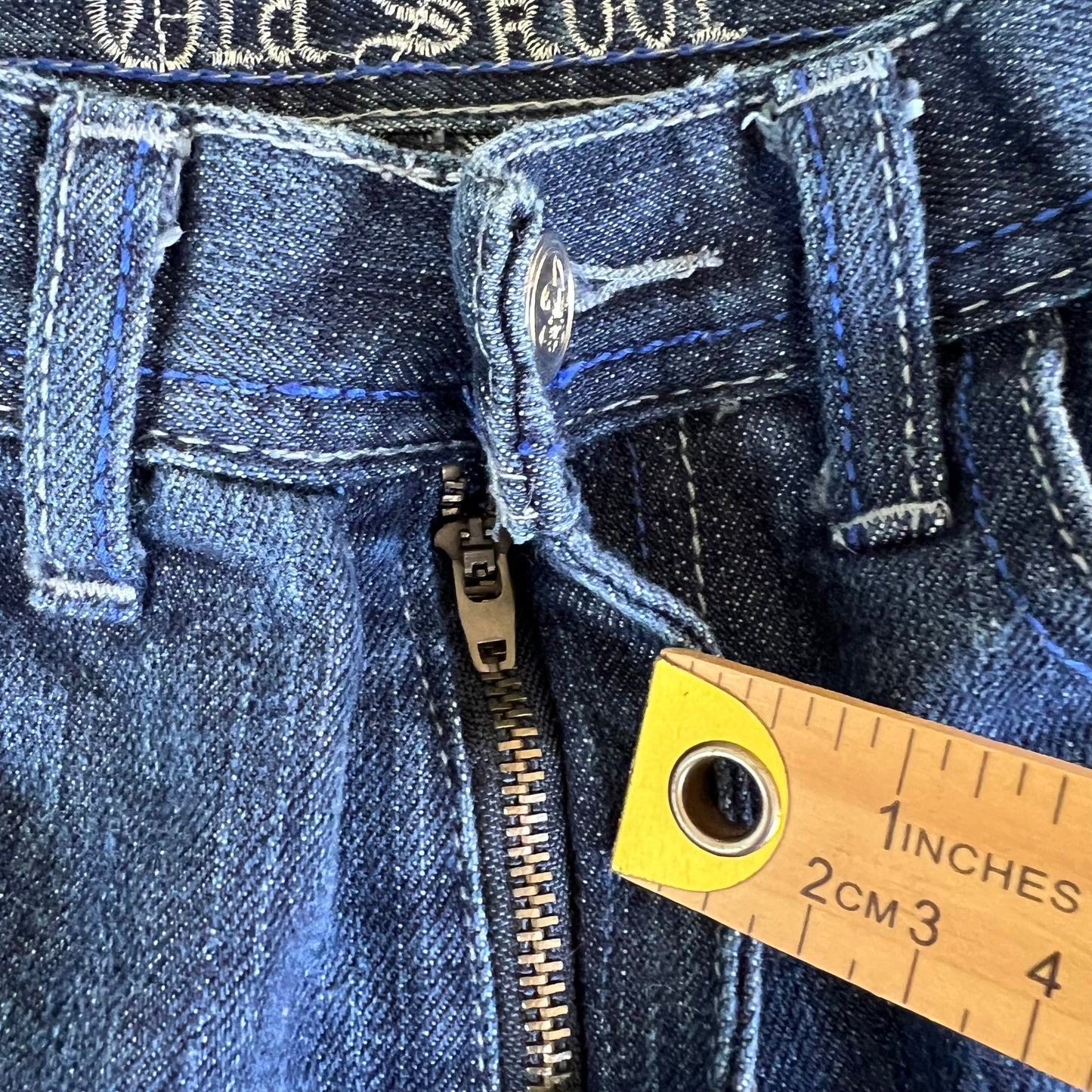 Y2K Distressed Old Skool Embroidered Indigo Blue Jean Shorts - 25x11"