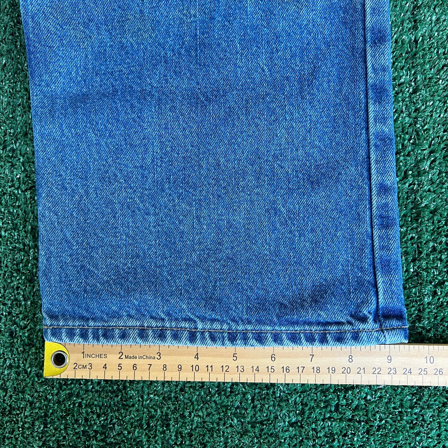 Y2K Tommy Hilfiger Baggy Straight Medium Wash Blue Jeans - 39x30.5" 19" Openings