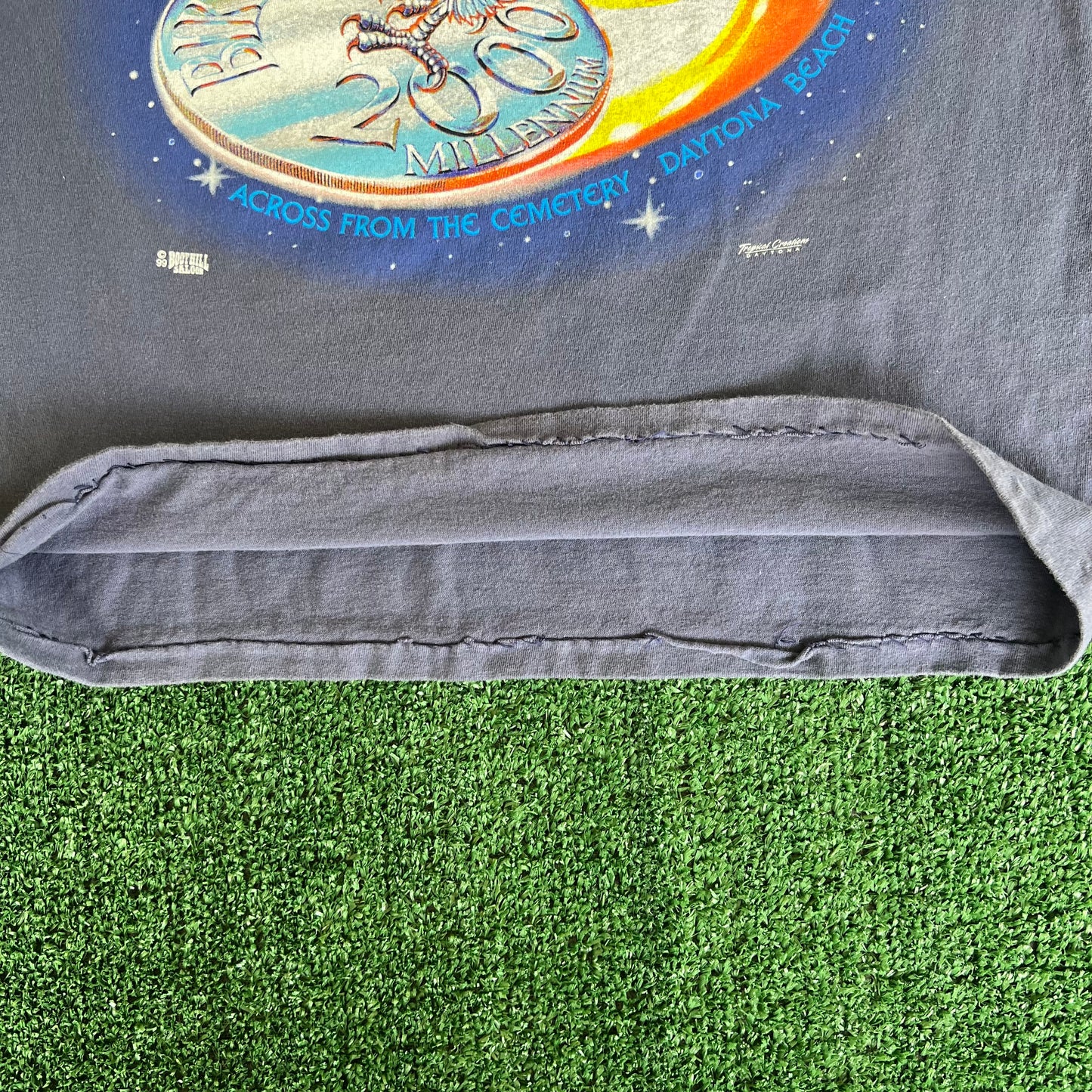 2000 Boot Hill Saloon Blue Cropped Pocket Long Sleeve Shirt - Medium