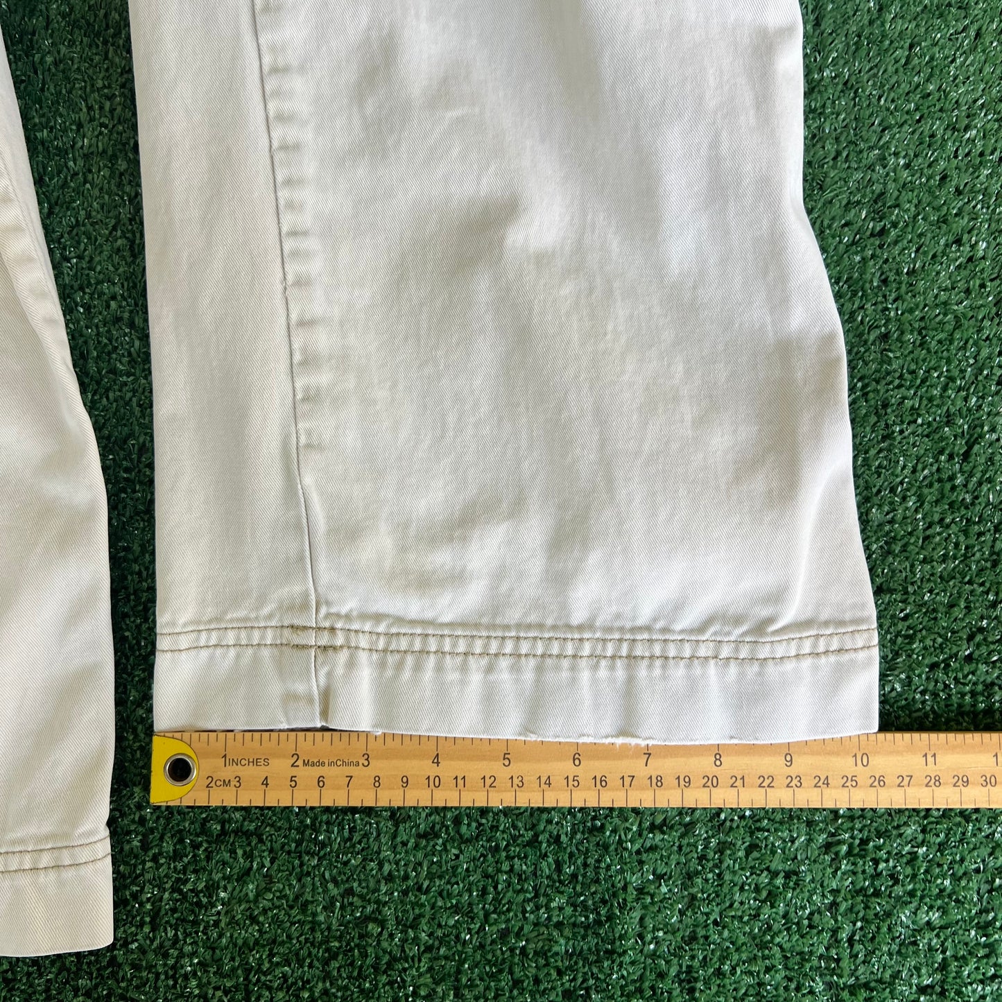 Y2K Unionbay Baggy Wide-Leg Distressed Light Khaki Cargo Pants - 39x28" 20.5" Openings