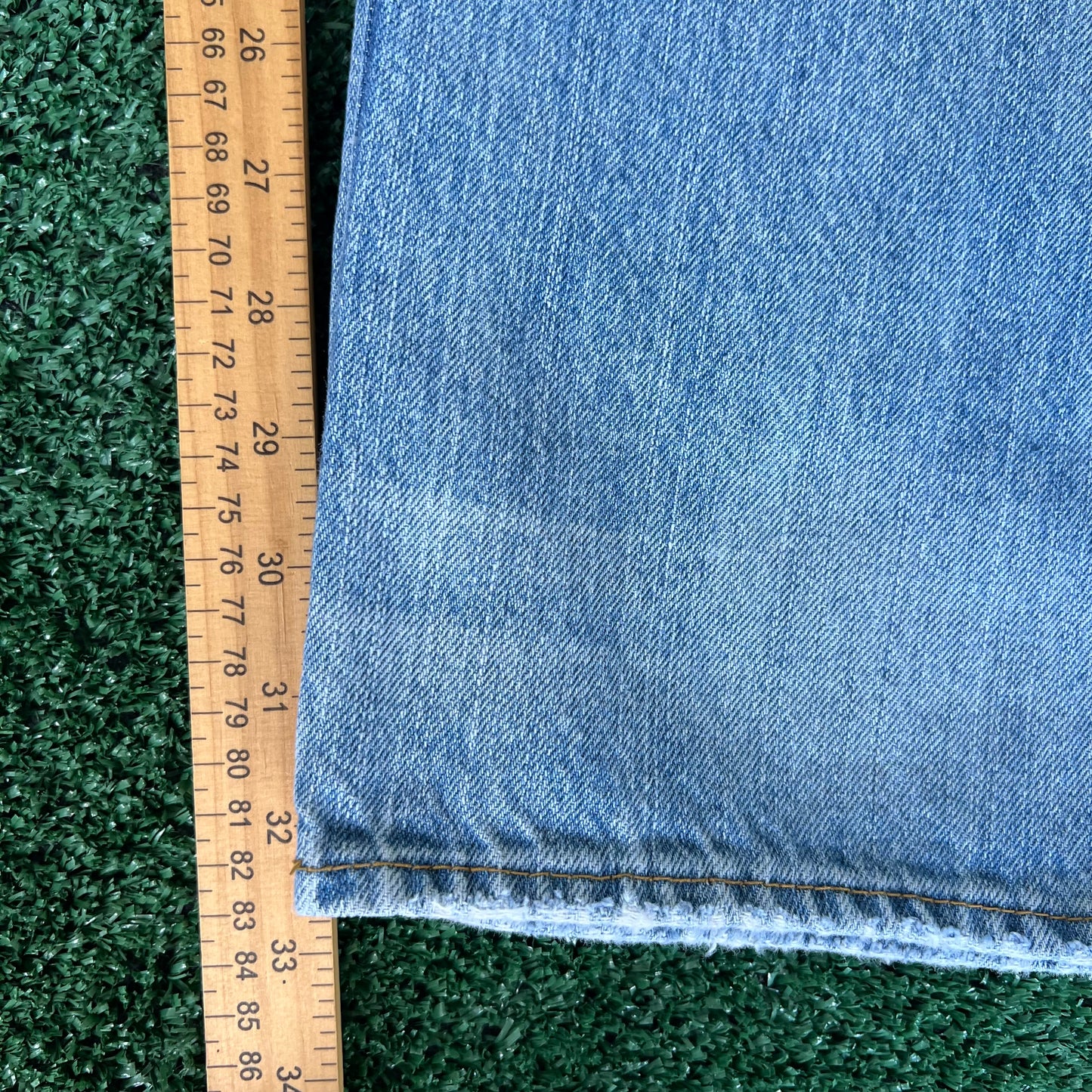 Y2K Unionbay Baggy Light Wash Blue Jeans - 36x 32.5" 19" Opens