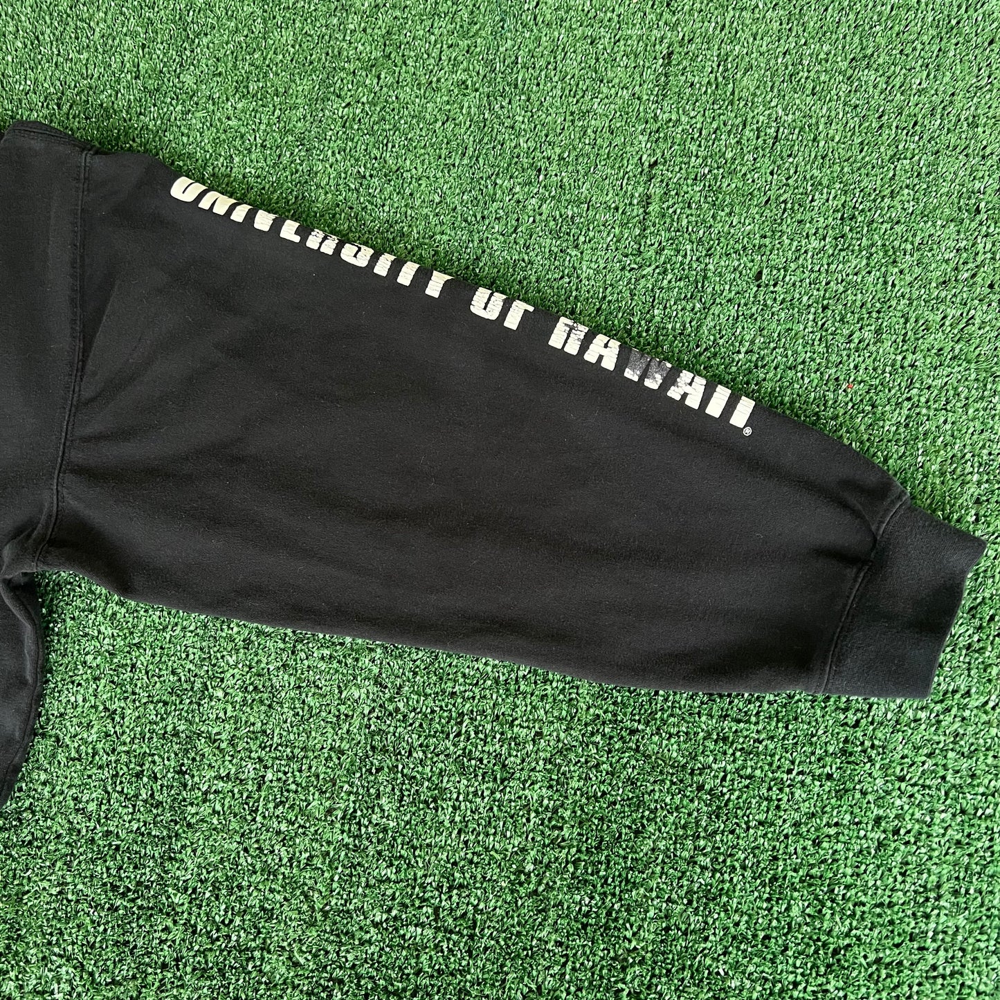 Y2K University of Hawaii UH Rainbow Warriors Black Long Sleeve Boxy Shirt - XL