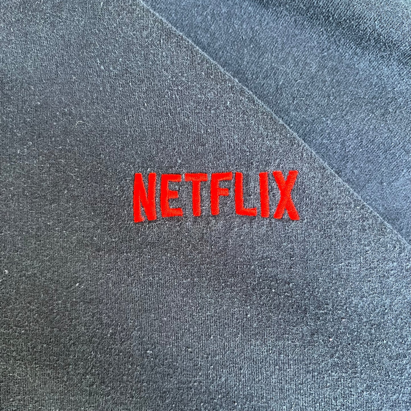 Vintage Y2K Netflix Black Employee Embroidered Full Zip Hoodie 2XL 26.25x29.75"