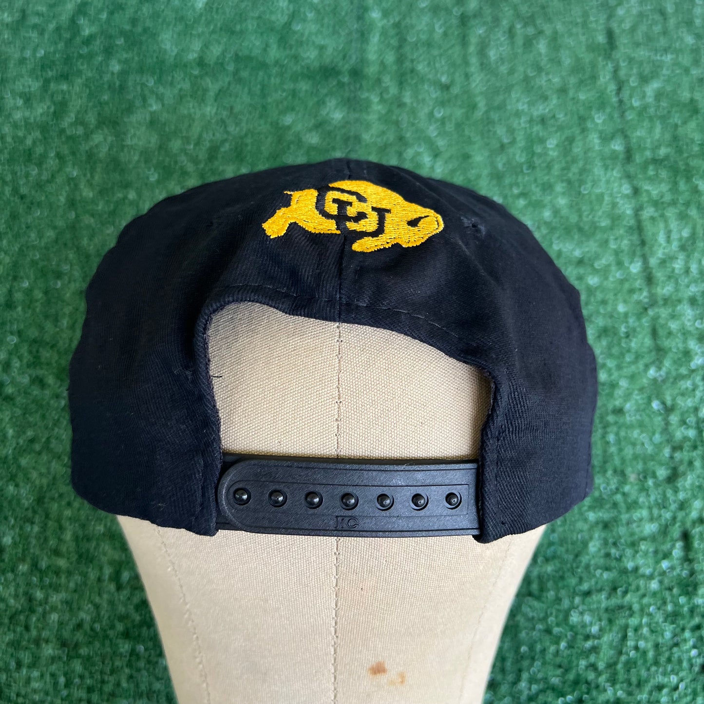 90s Colorado Buffaloes "Buffs" Black Snapback Hat