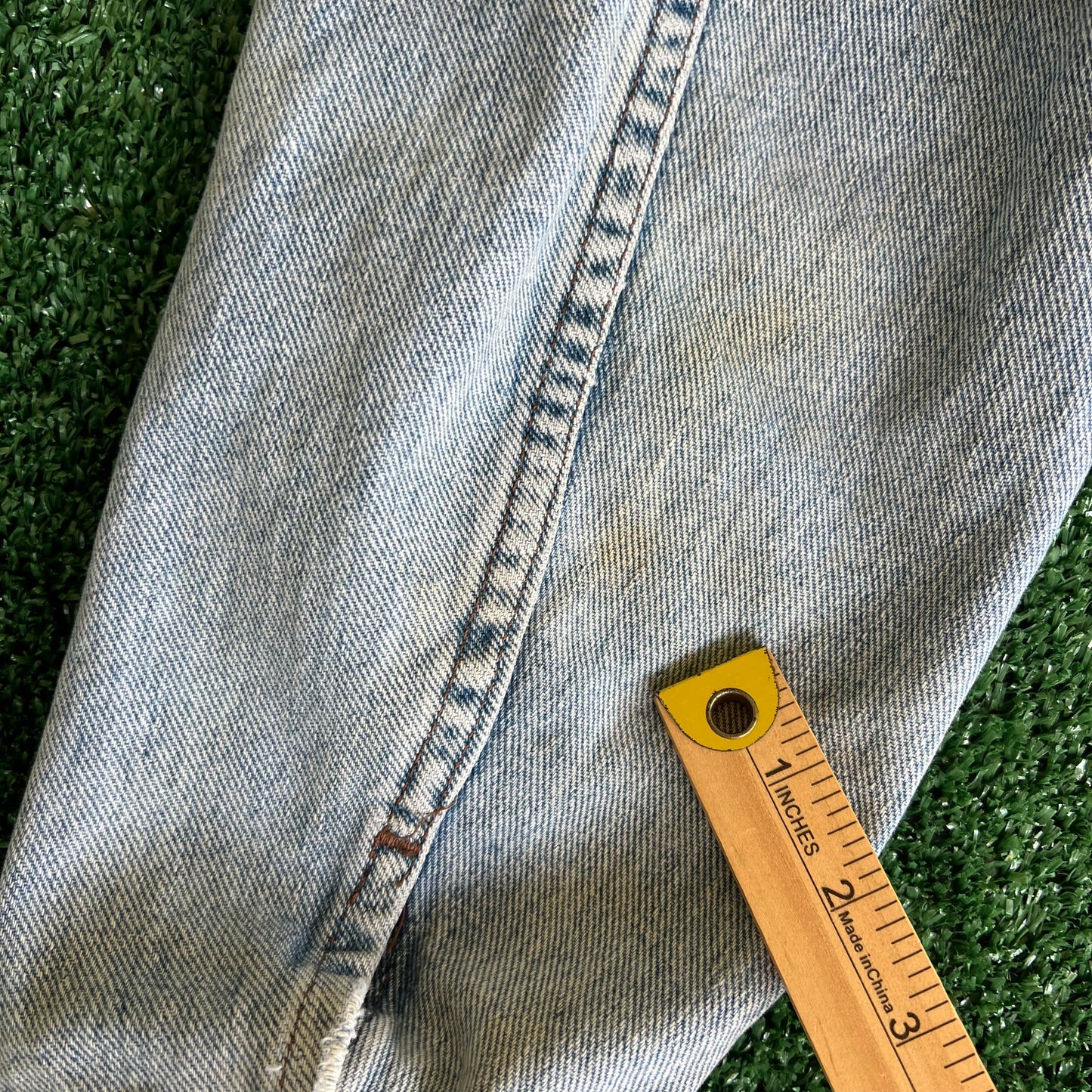 90s Lee Riveted Light Wash Blue Jean Jacket - Medium