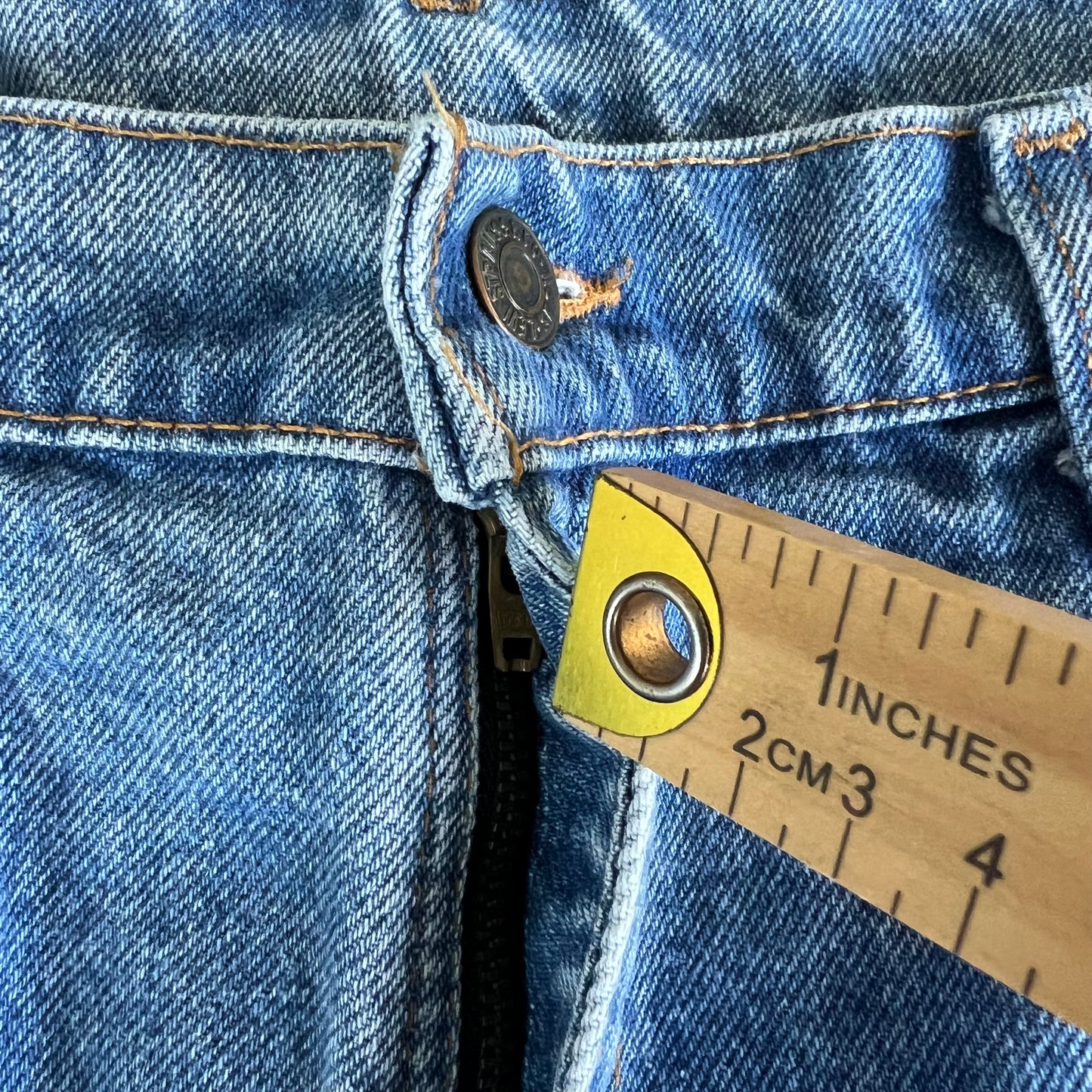 80s Levi's 550 Orange Tab Light Wash Blue Jean Shorts - 36x7.25"