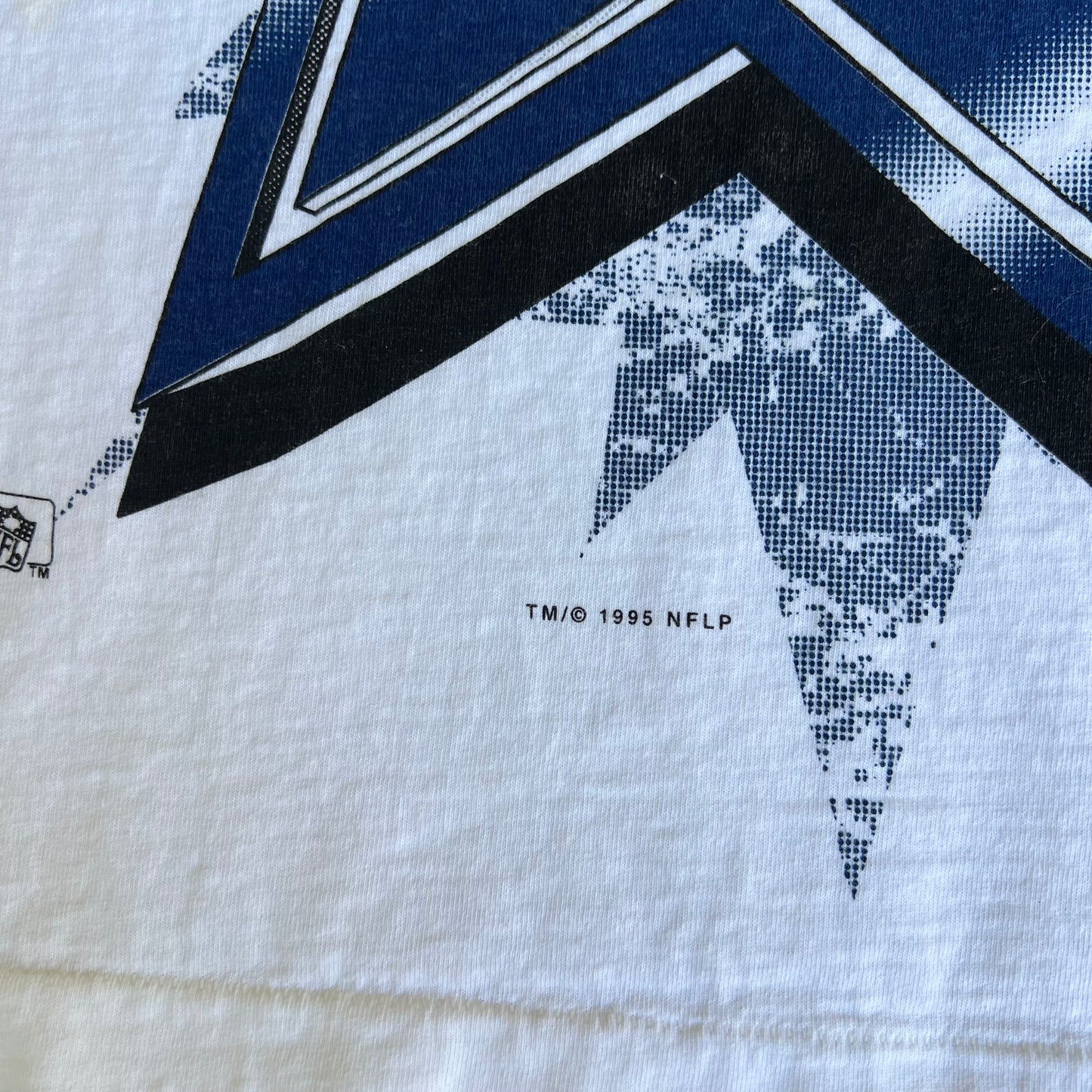 Vintage 90s Men's Magic Johnson T's NFL Cowboys AOP Spellout White T-Shirt - Large
