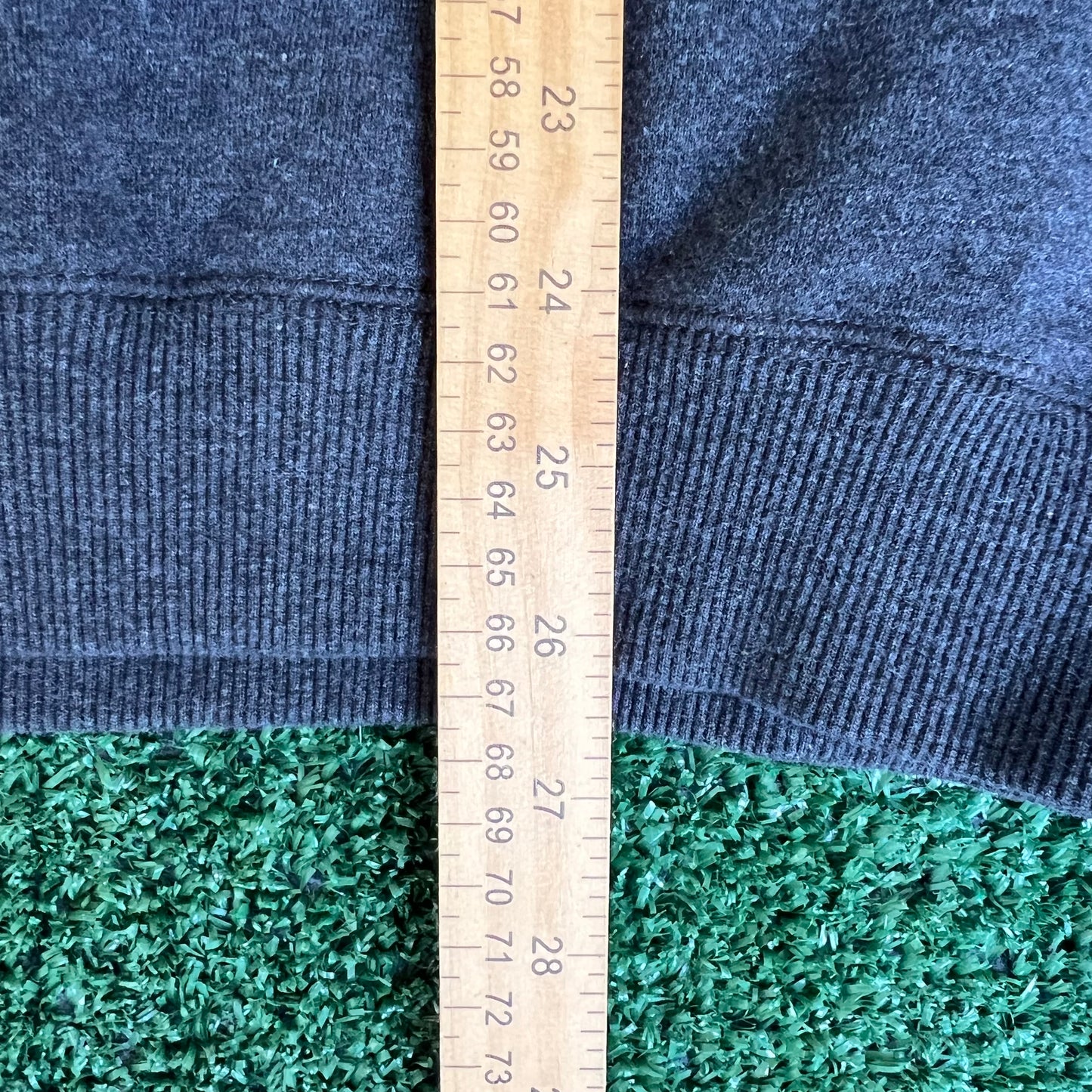 Vintage 90s Colosseum UCONN Huskies Gray Reverse Weave Crewneck Sweatshirt - Medium