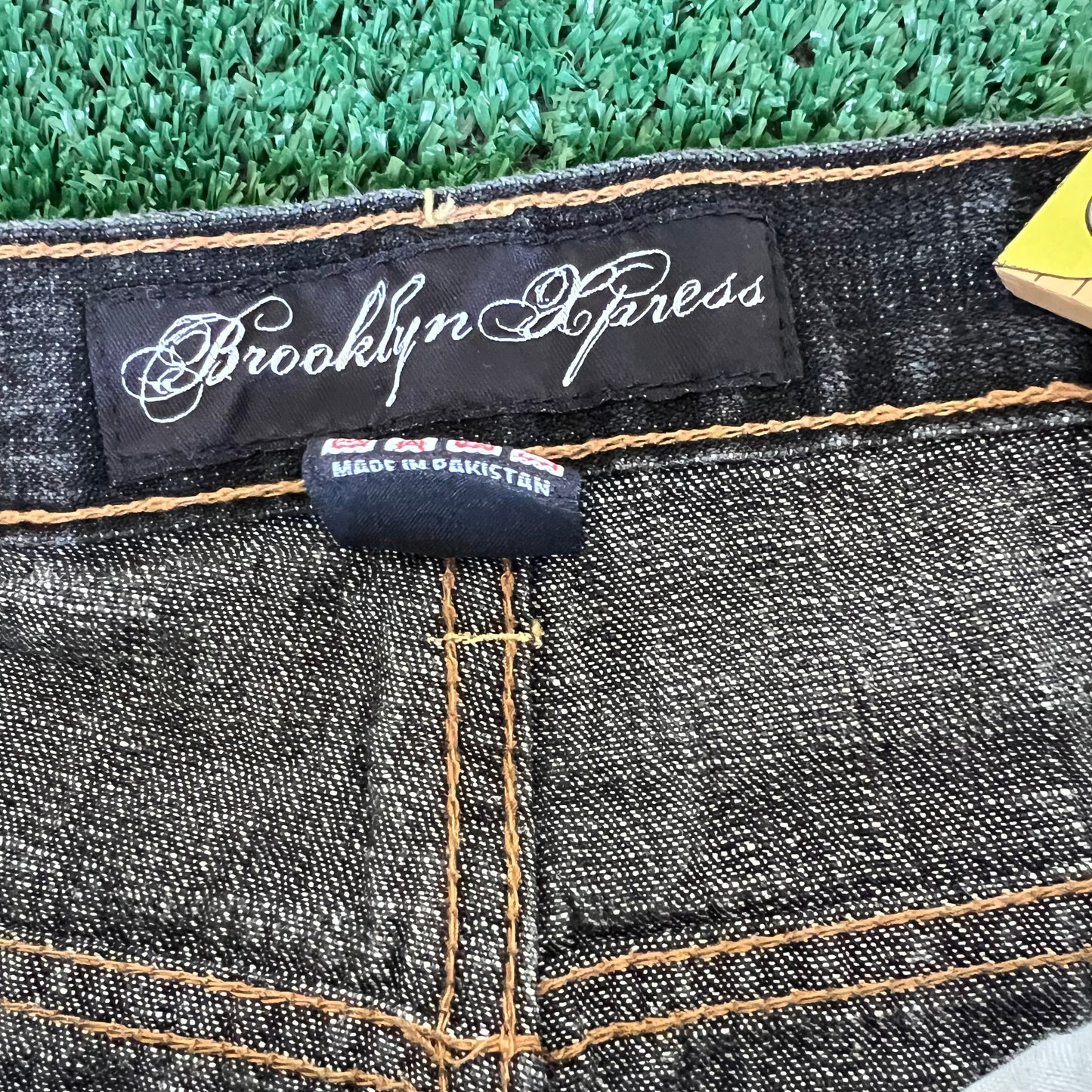 Y2K Brooklyn Express Rising Sun Baggy Black Jean Shorts - 34x14.5"