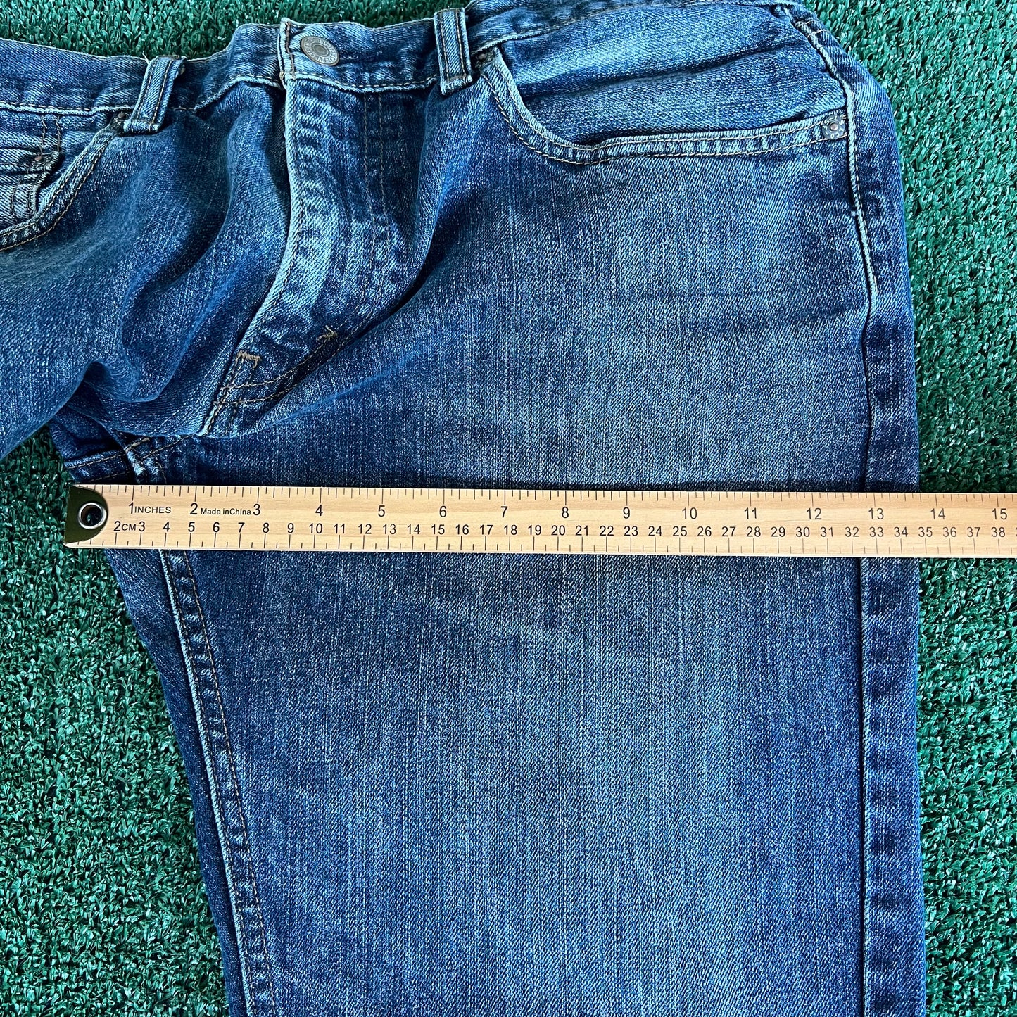 Y2K Levi's 559 Baggy Straight Medium Wash Blue Jeans - 36x32.5" 18" Openings