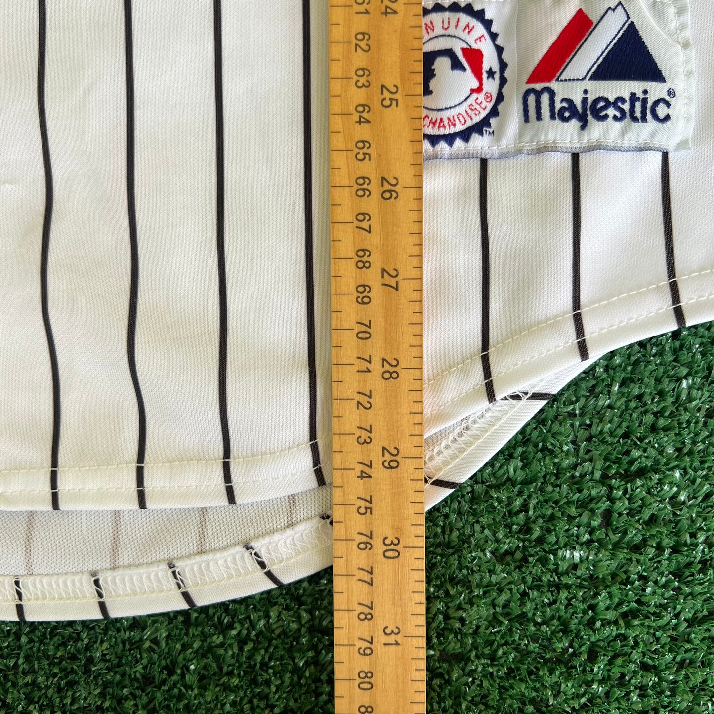 Y2K Majestic MLB Chicago White Sox Joe Crede #24 White Pinstripe Baseball Jersey - Medium