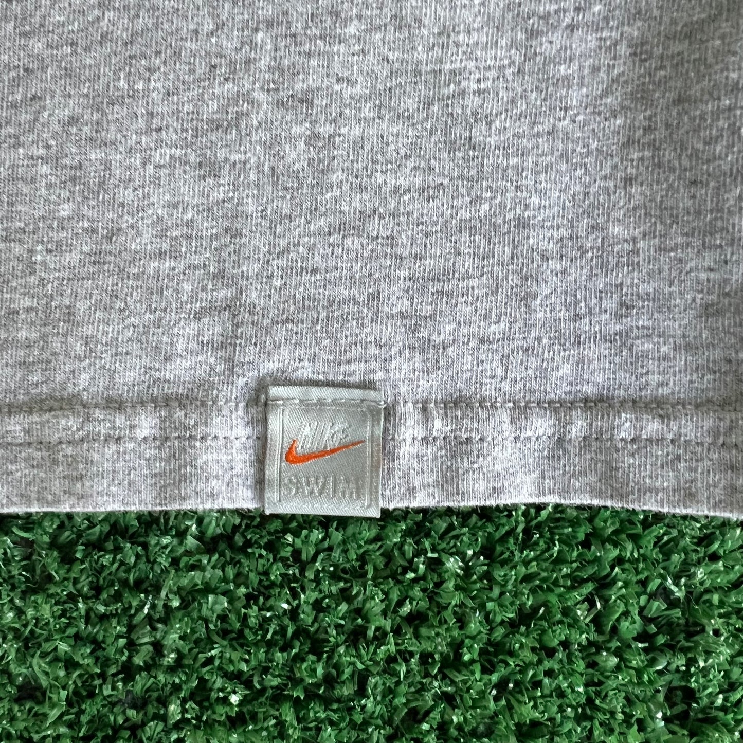 Y2K Nike Silver Tag Red Blue Bar Logo Gray T-Shirt - Large