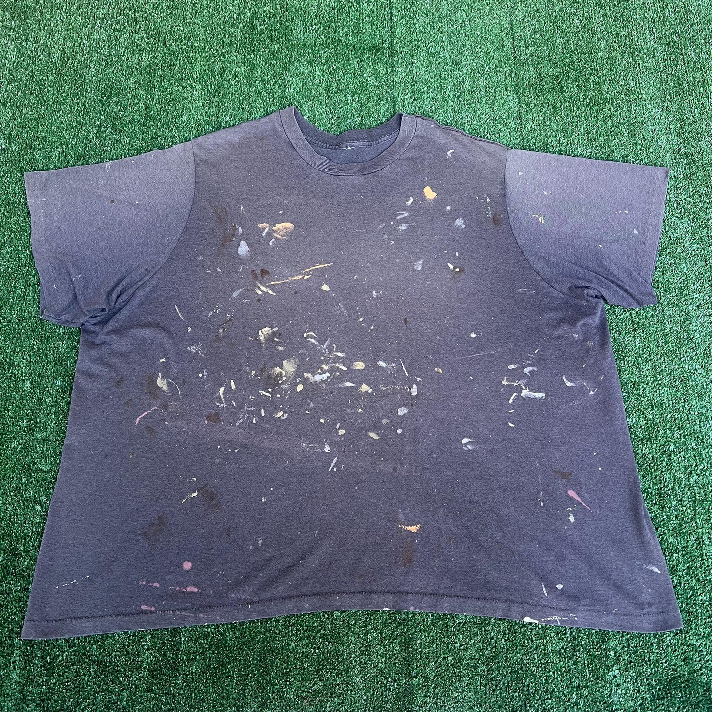 Vintage 90s Men Faded Black Single Stitch Paint Distress T-Shirt - 2XL Boxy 30x29"