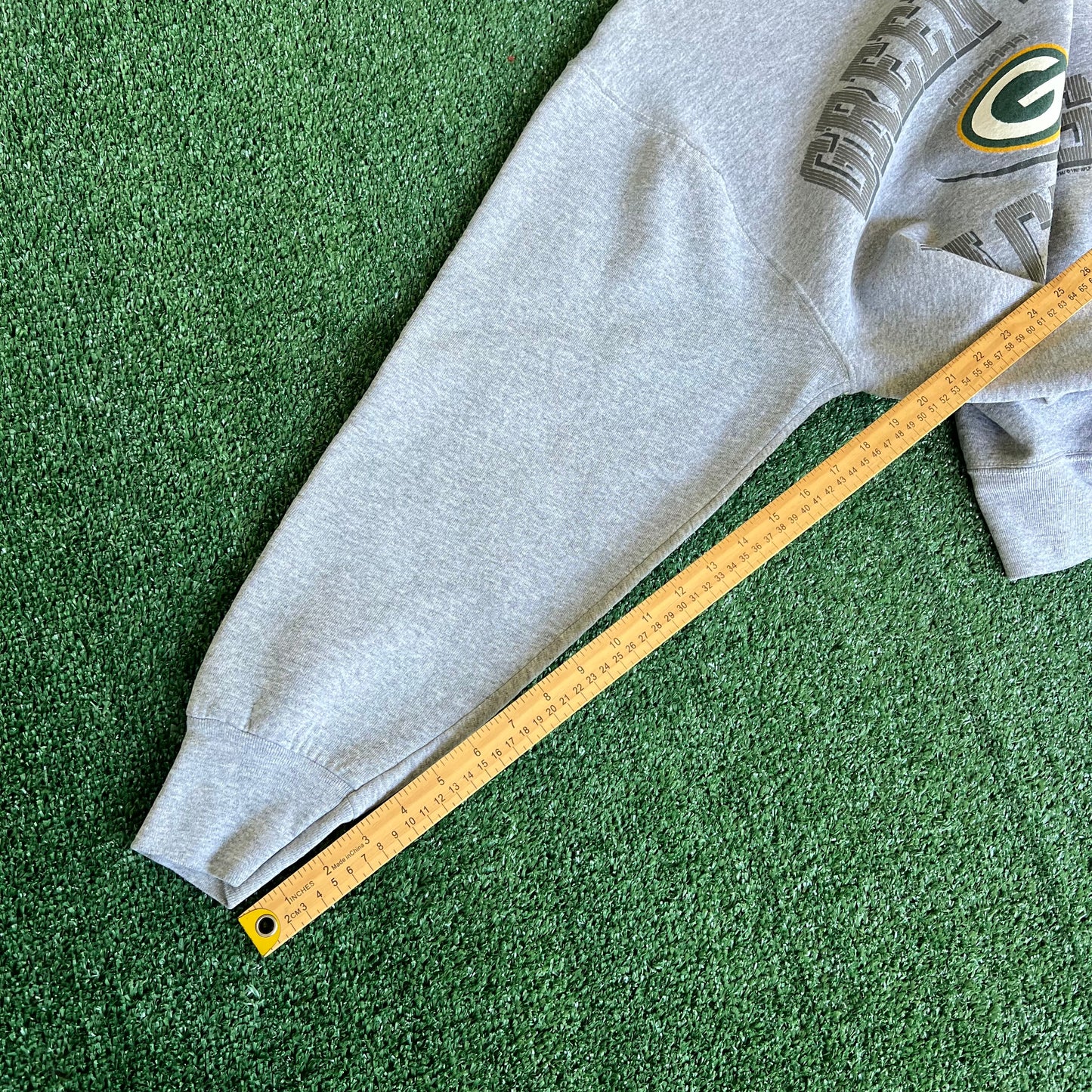 90s Pro Player NFL Green Bay Packers Gray Spellout Sweatshirt - Large