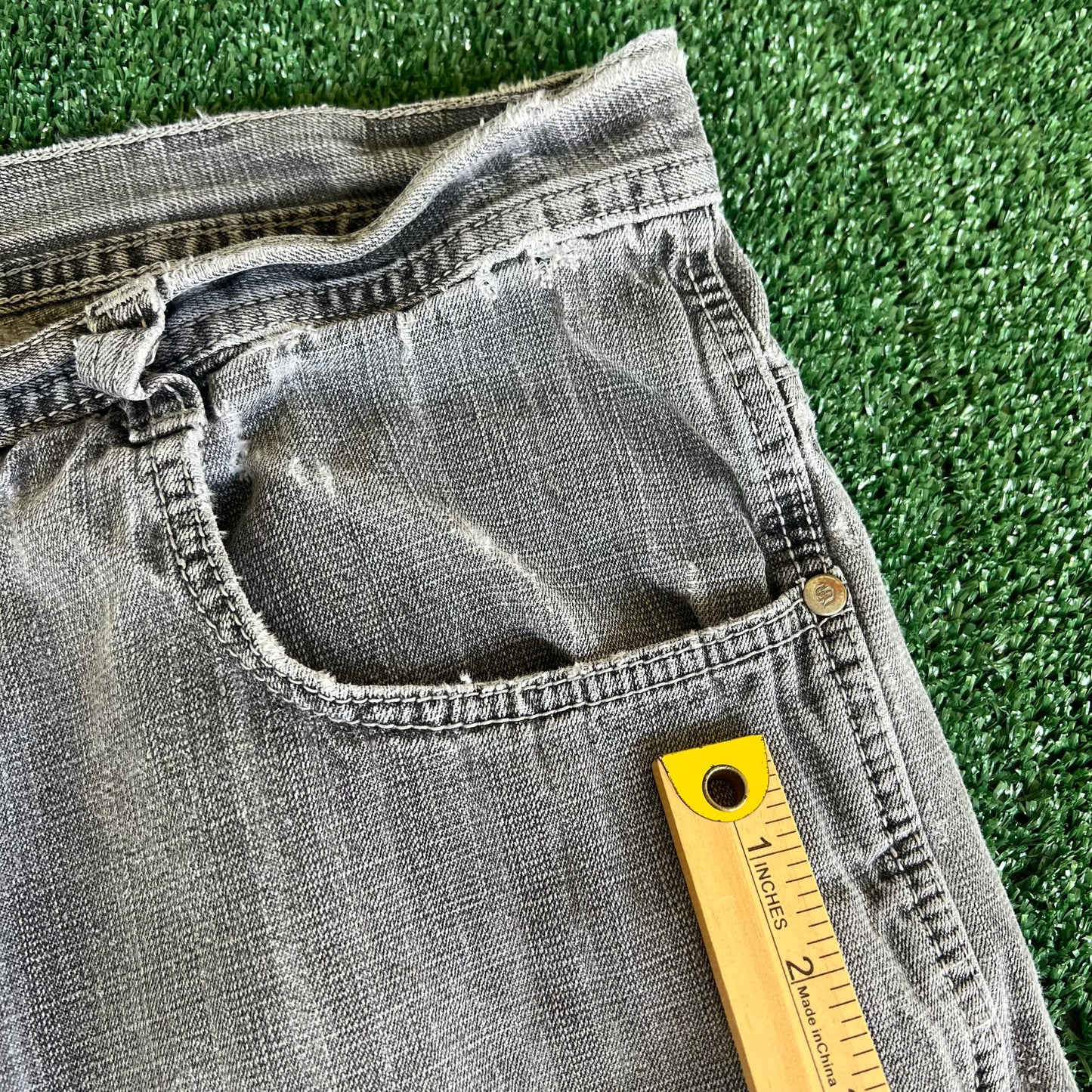 Y2K Southpole Faded Gray Baggy Distressed Jean Shorts - 40x13"