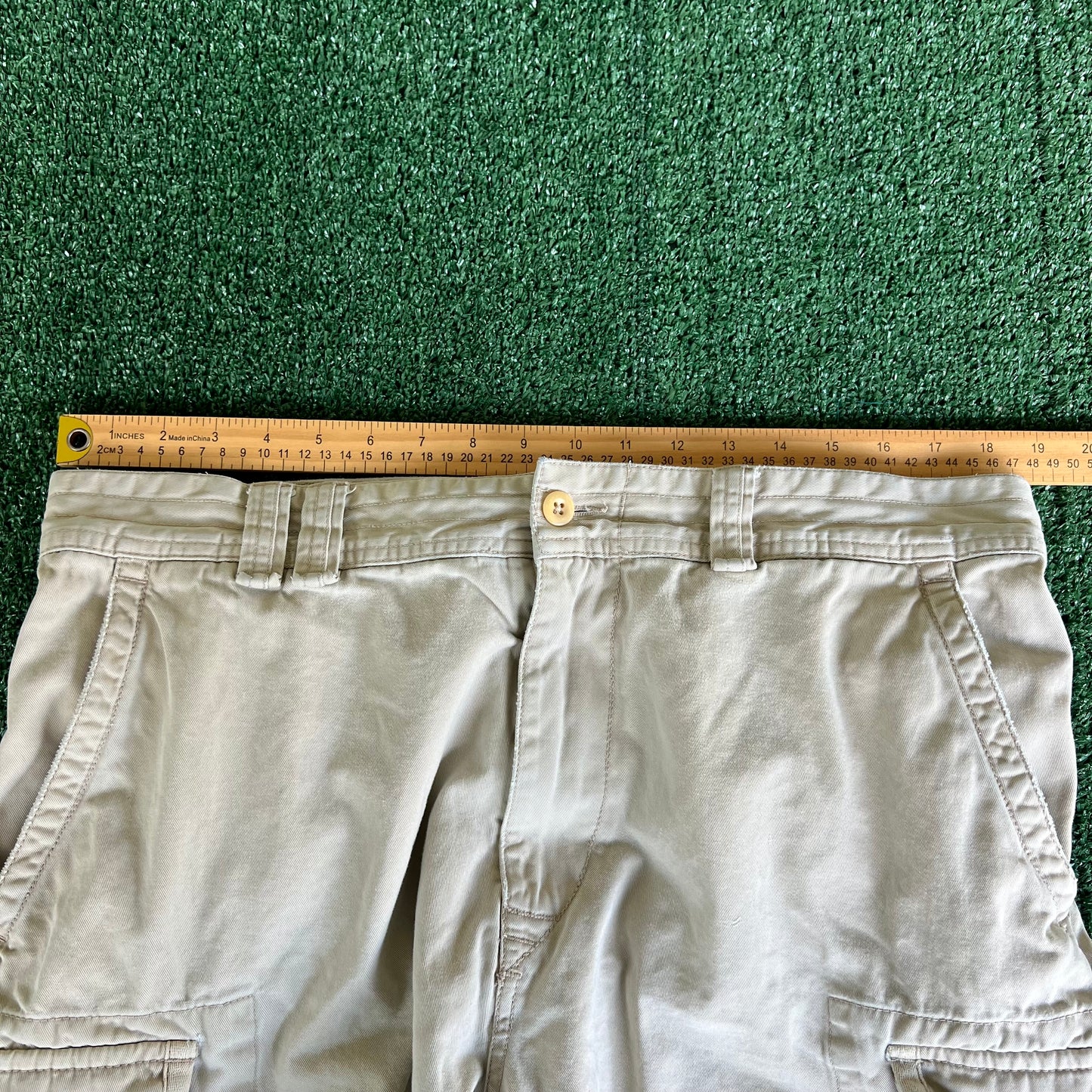 Y2K Polo Ralph Lauren Chino Cargo Light Khaki Shorts - 37x10.75"