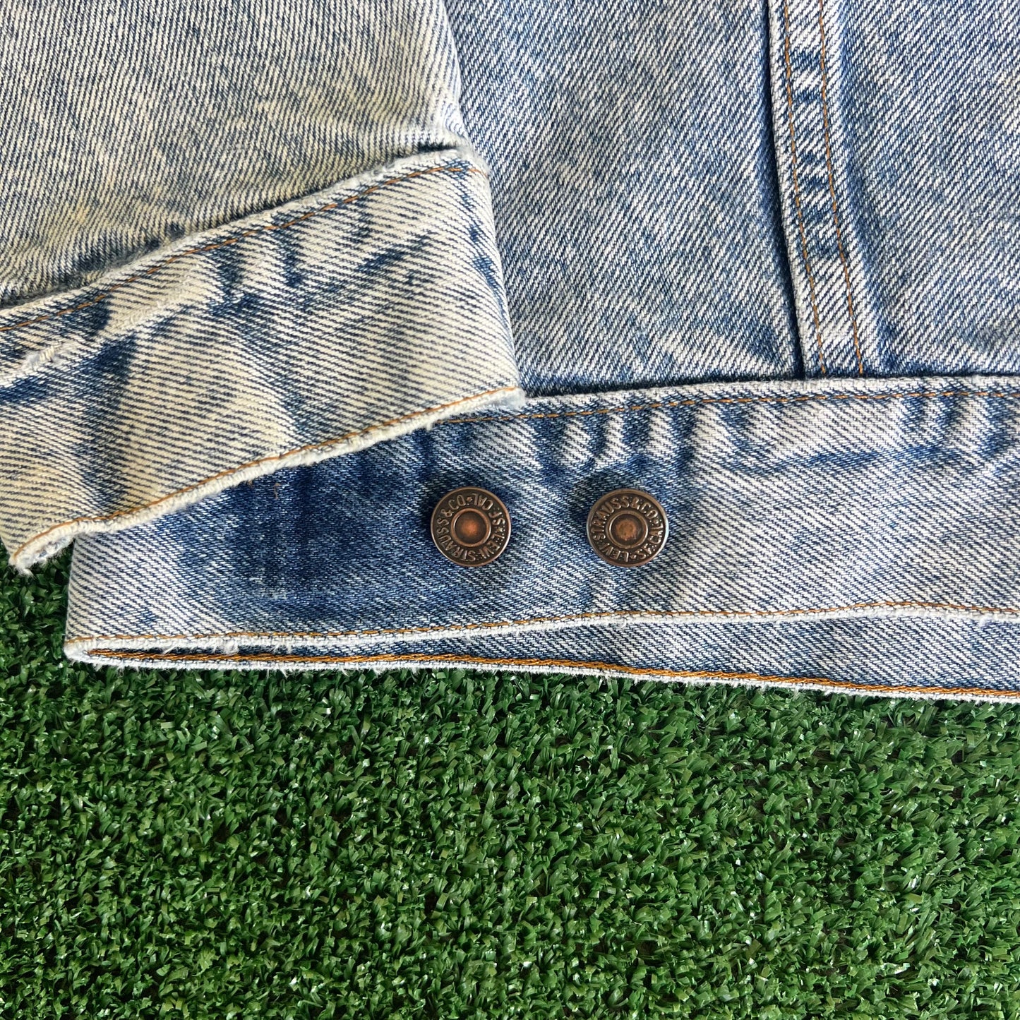 80s Levi's Type 3 Trucker USA Made Acid Wash Blue Jean Jacket - Large