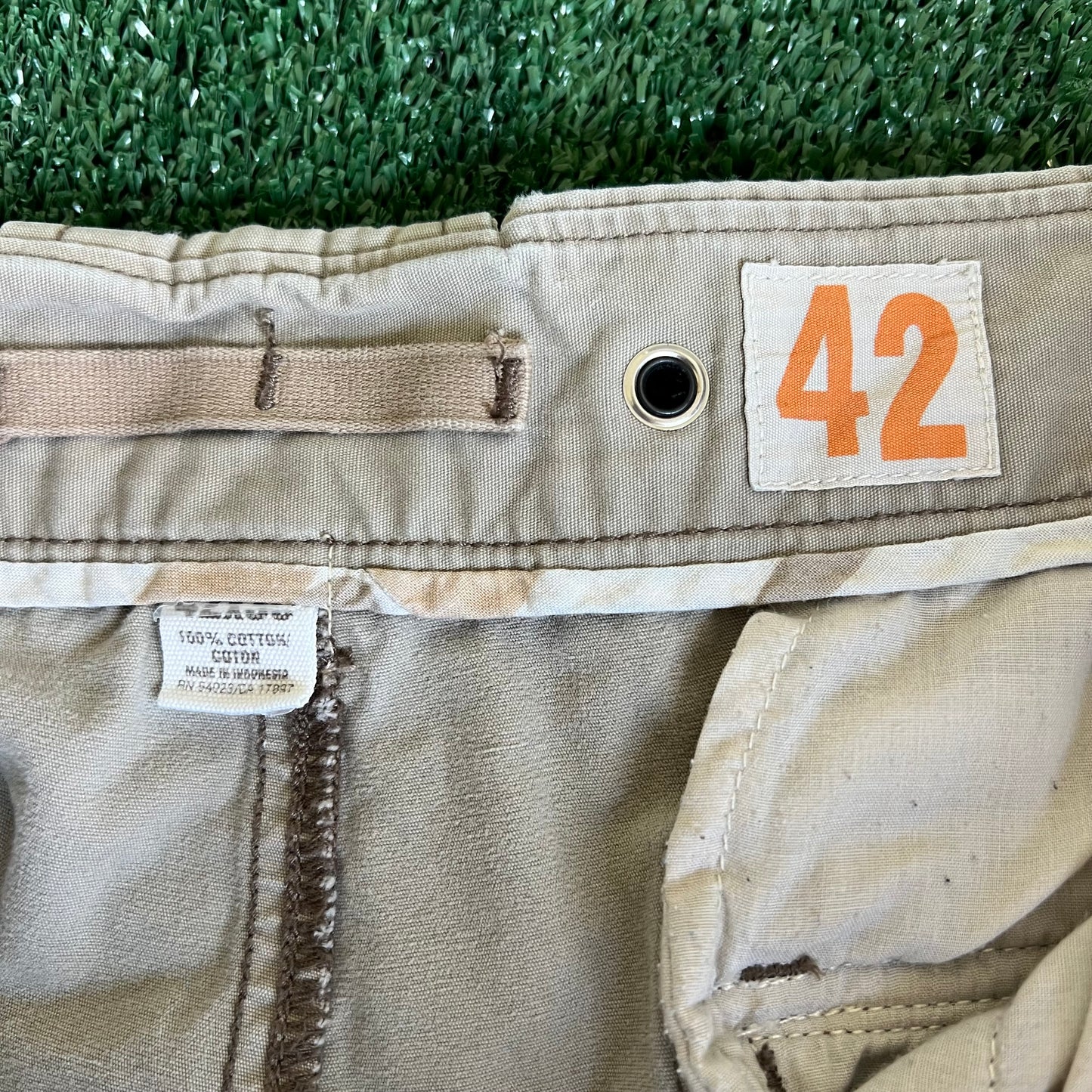 Y2K Old Navy Cargo Khaki Cargo Canvas Pants - 41x28.75" 23" Openings