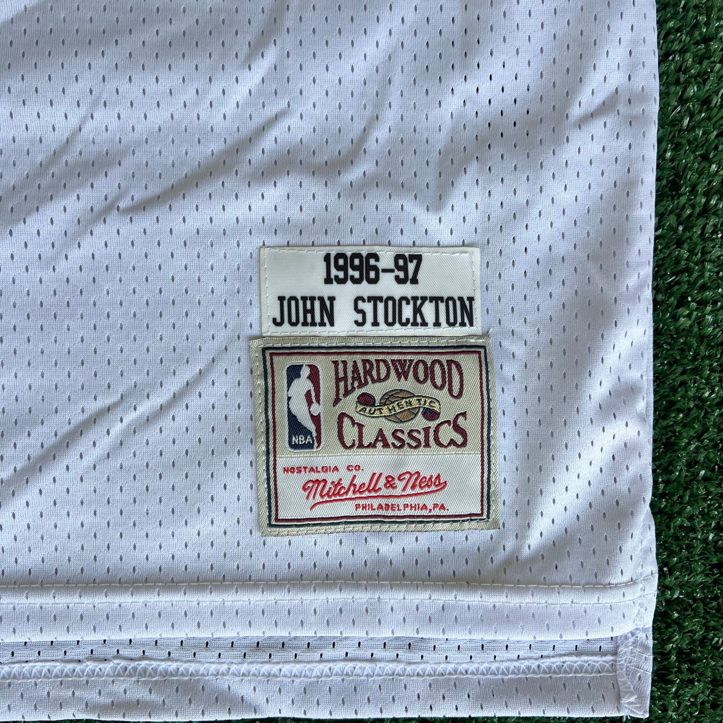 Retro 90s Mitchell & Ness NBA Utah Jazz John Stockton Bootleg White Jersey - 2XL