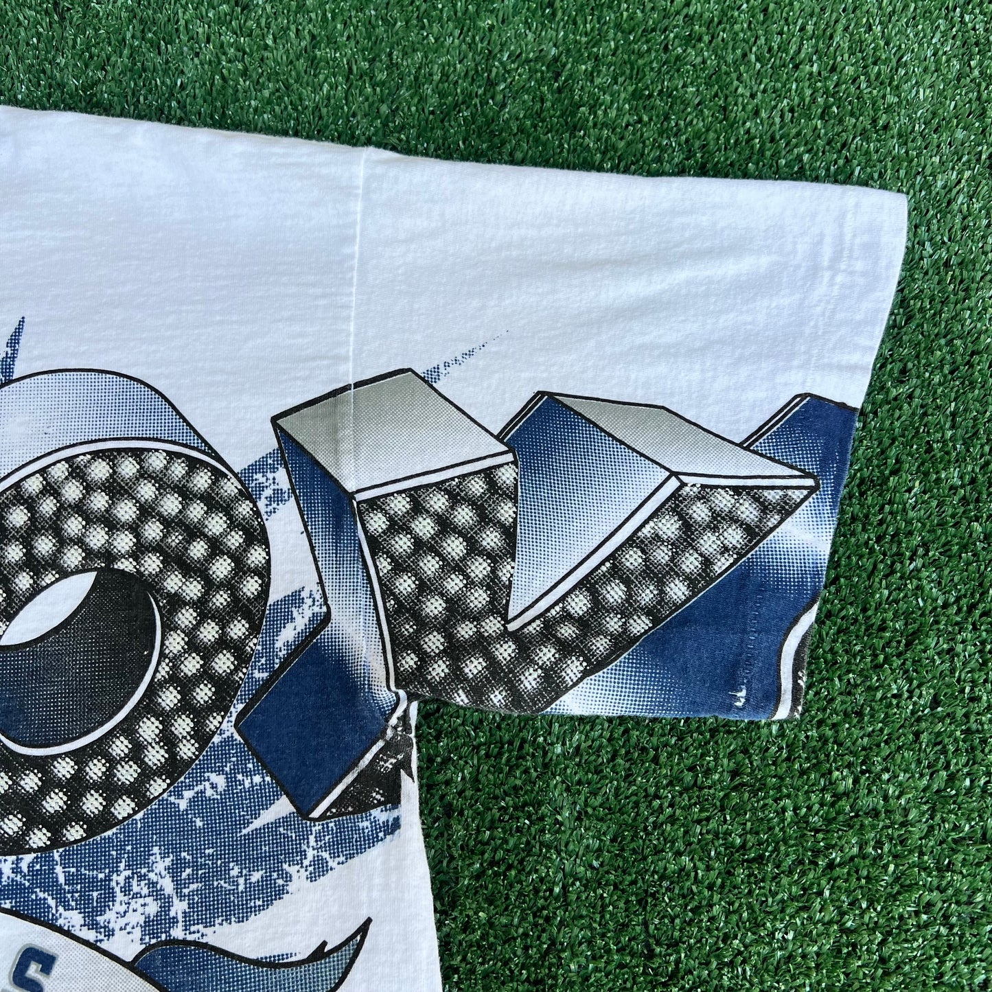 Vintage 90s Men's Magic Johnson T's NFL Cowboys AOP Spellout White T-Shirt - Large
