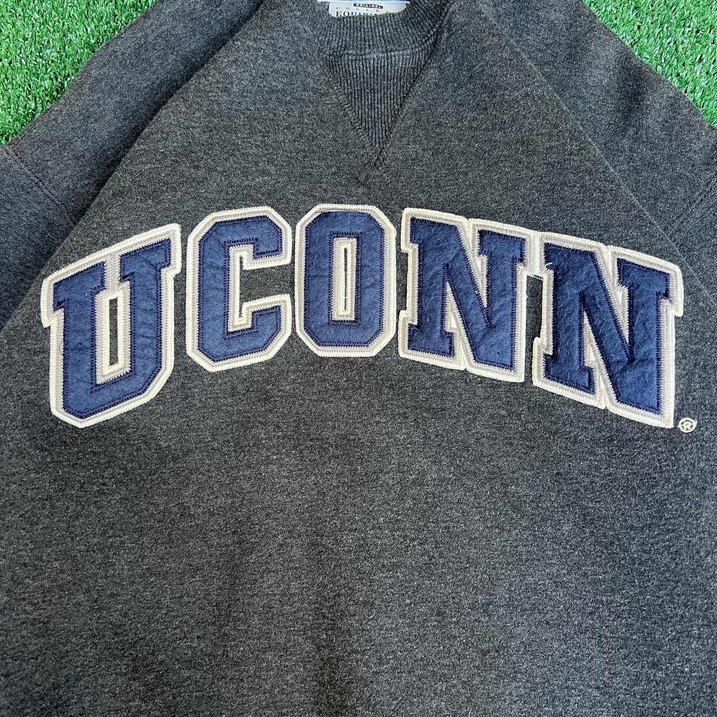 Vintage 90s Colosseum UCONN Huskies Gray Reverse Weave Crewneck Sweatshirt - Medium