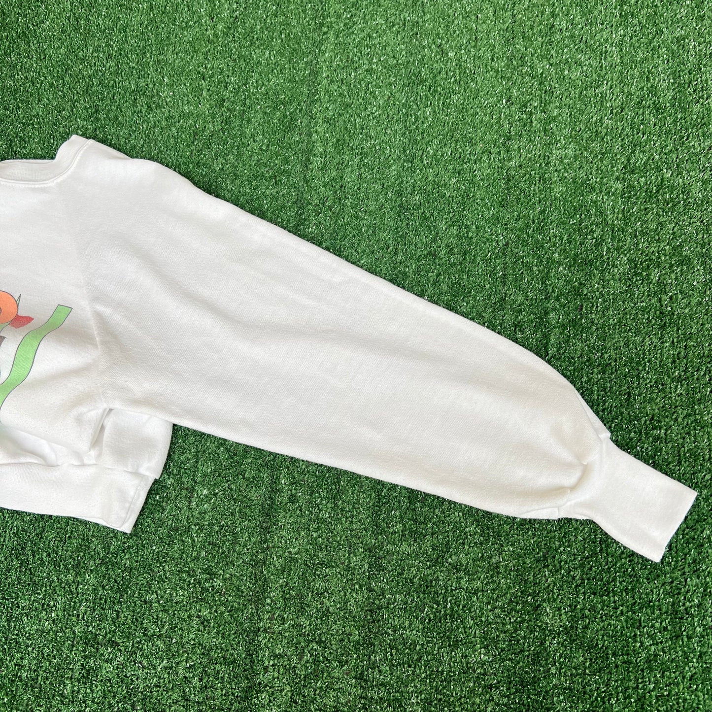 Vintage 1984 Men's Elton John Tour White Raglan Cut Crewneck Sweatshirt Small 20x24"