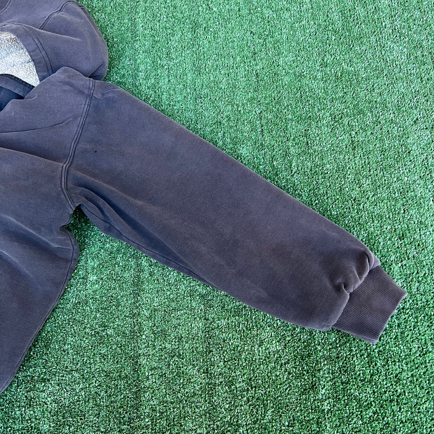 Vintage Y2K Men's Guide Series Heavyweight Fade Black Sherpa Lined Hoodie - Large