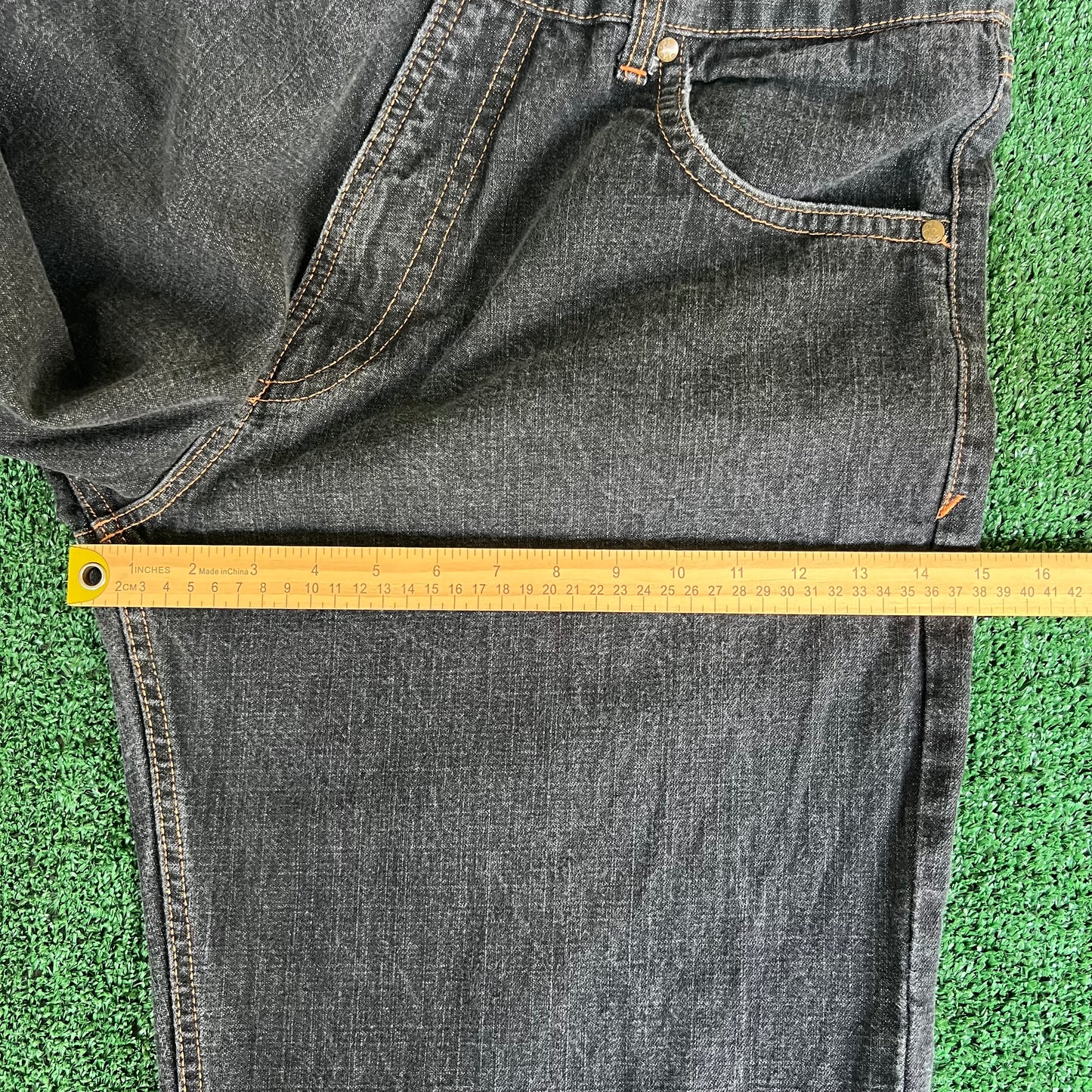 Y2K Men's Born in the Bronx Baggy Wide-Leg Black Jeans - 40x33" 20" Openings