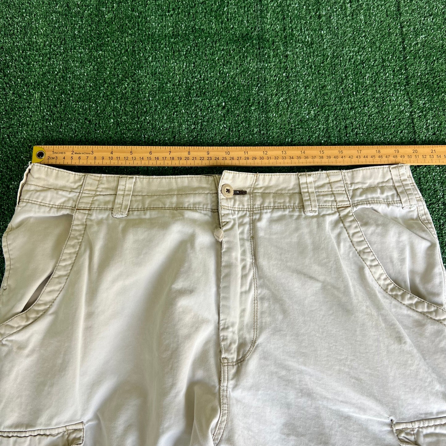 Y2K Unionbay Baggy Wide-Leg Distressed Light Khaki Cargo Pants - 39x28" 20.5" Openings
