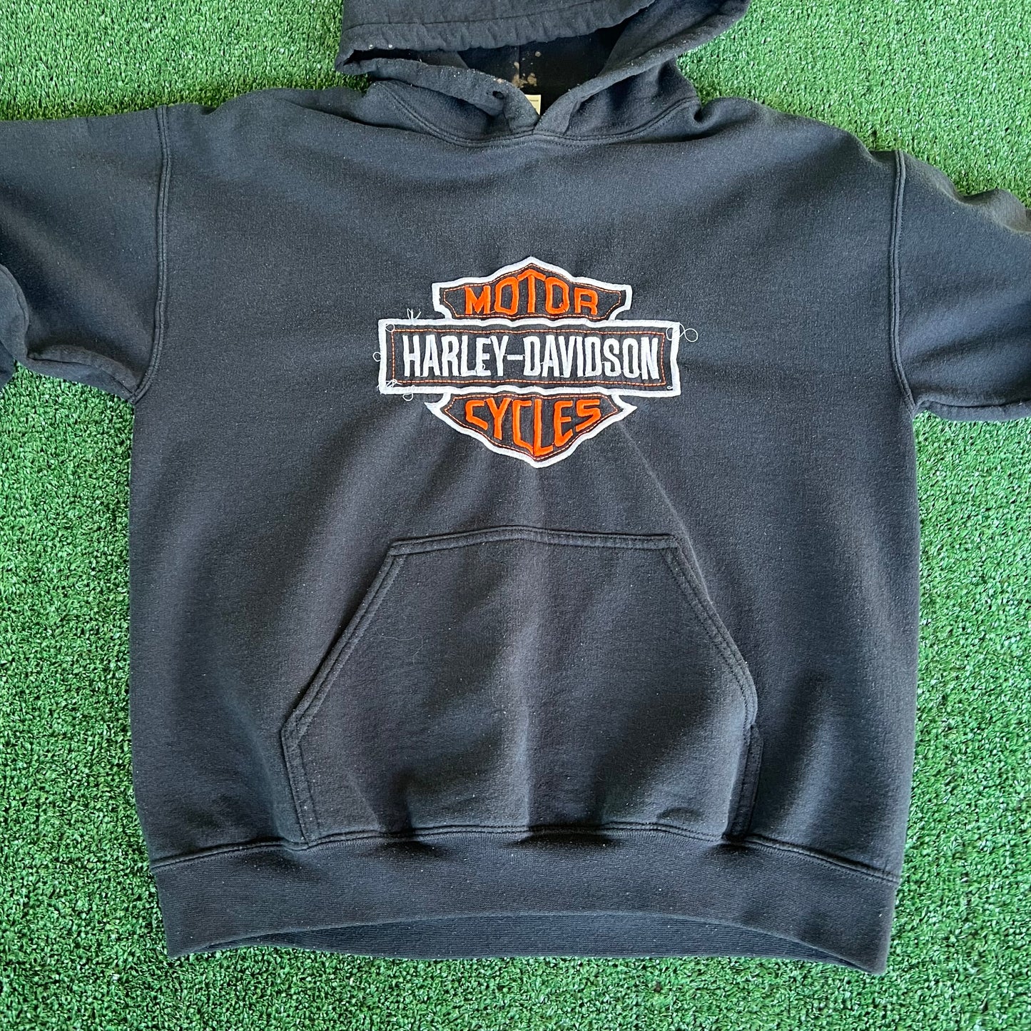 Y2K Men's Harley-Davidson Embroidered Logo Faded Black Hoodie - Medium