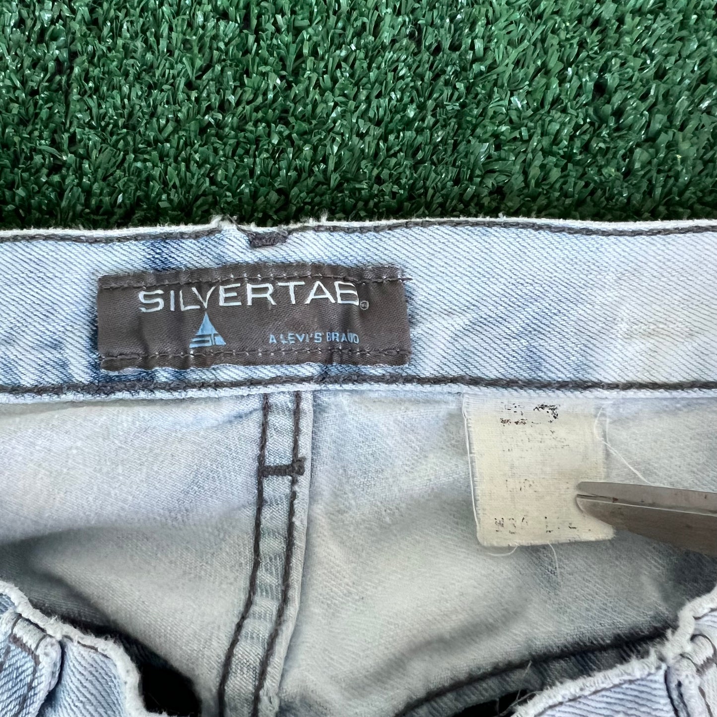 Y2K Levi's SilverTab Acid Wash Repaired Baggy Dragon Jeans - 34x30.5" 18" Opens