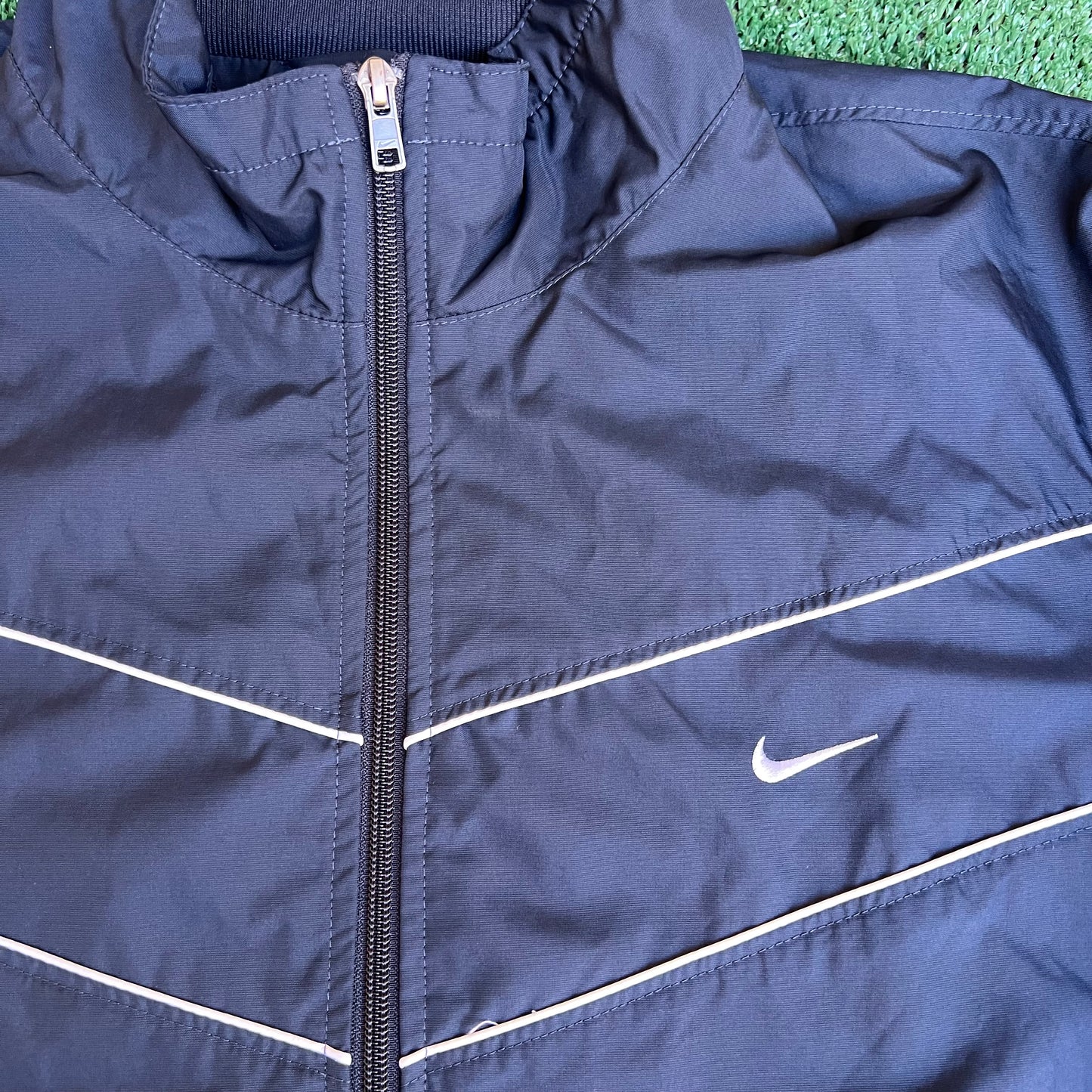 Vintage Y2K Men's Nike Baggy Navy Blue Striped Full Zip Windbreaker Jacket - 2XL