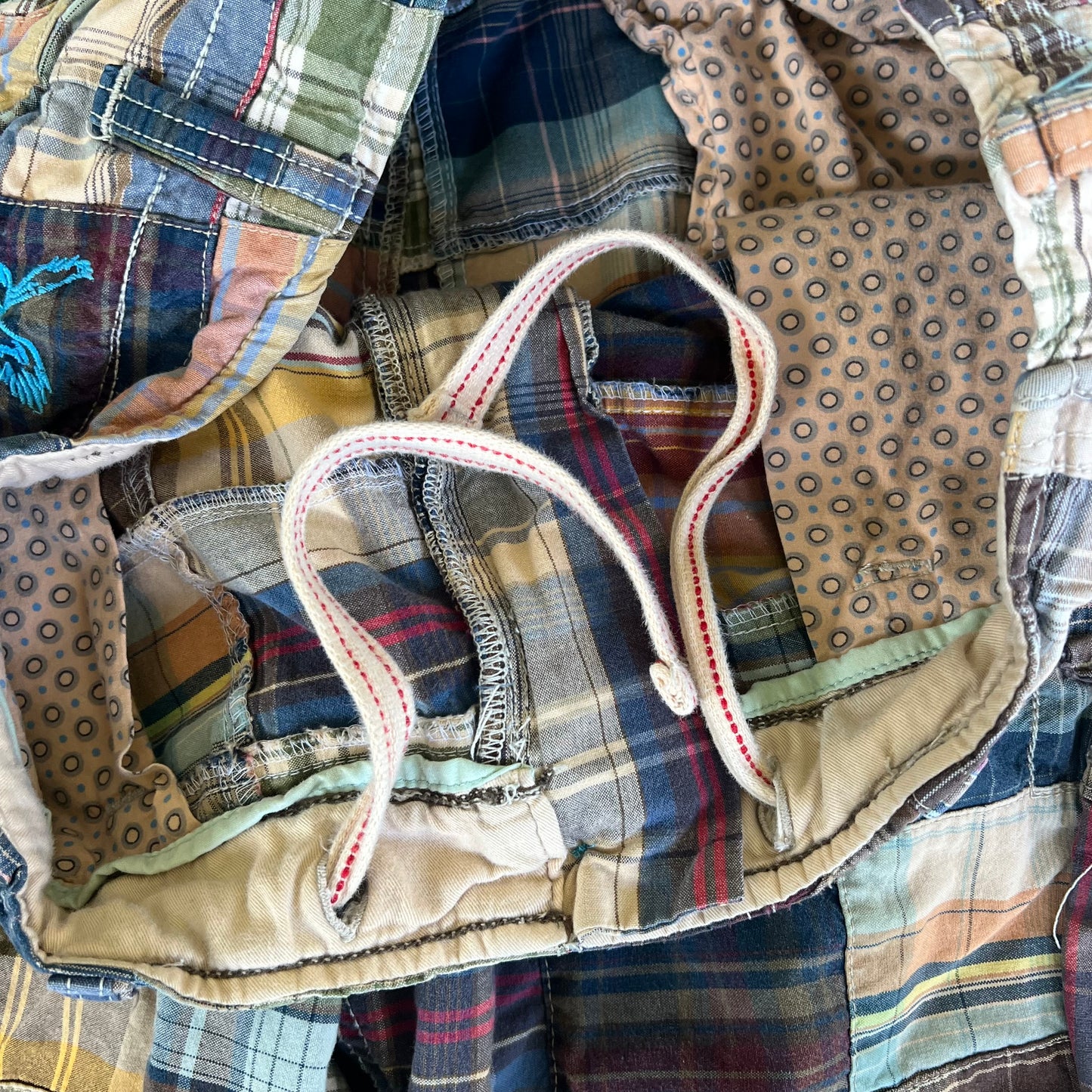 Y2K American Eagle Plaid Patchwork Baggy Cargo Shorts - 36x12"