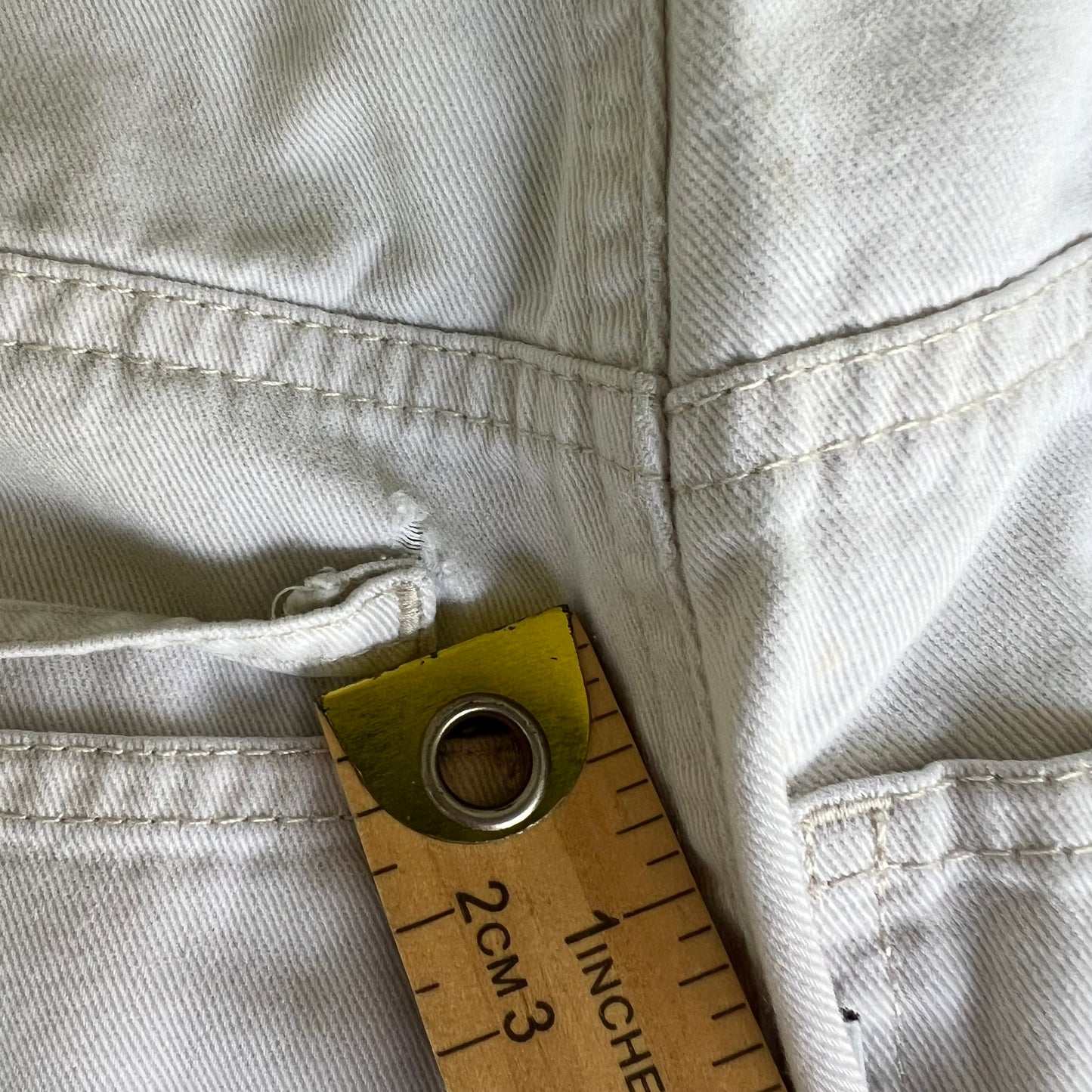 90s Levi's L2 Distressed Khaki Side Stripe Shorts - 30x10.5"